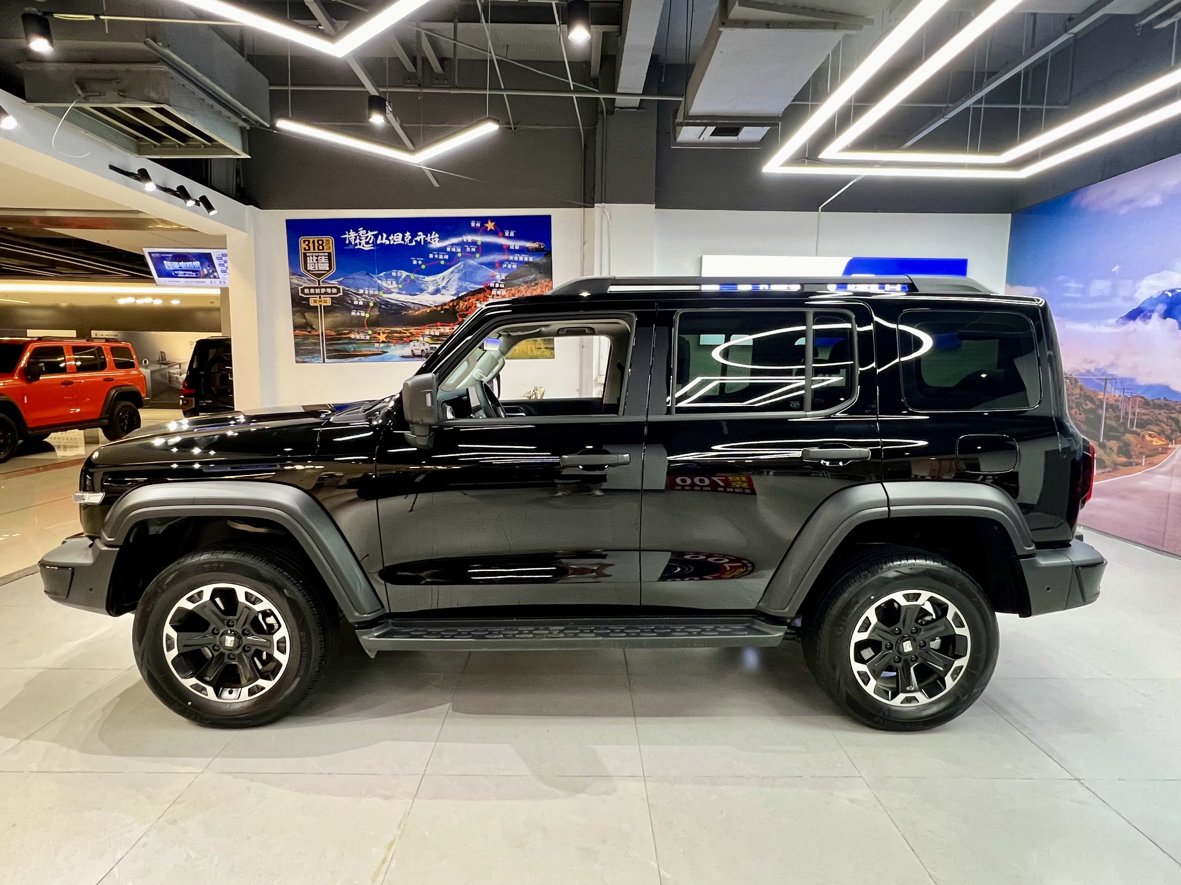 Tank 300 New Energy 2025 #5 Tank 300 New Energy 2025 car image #5