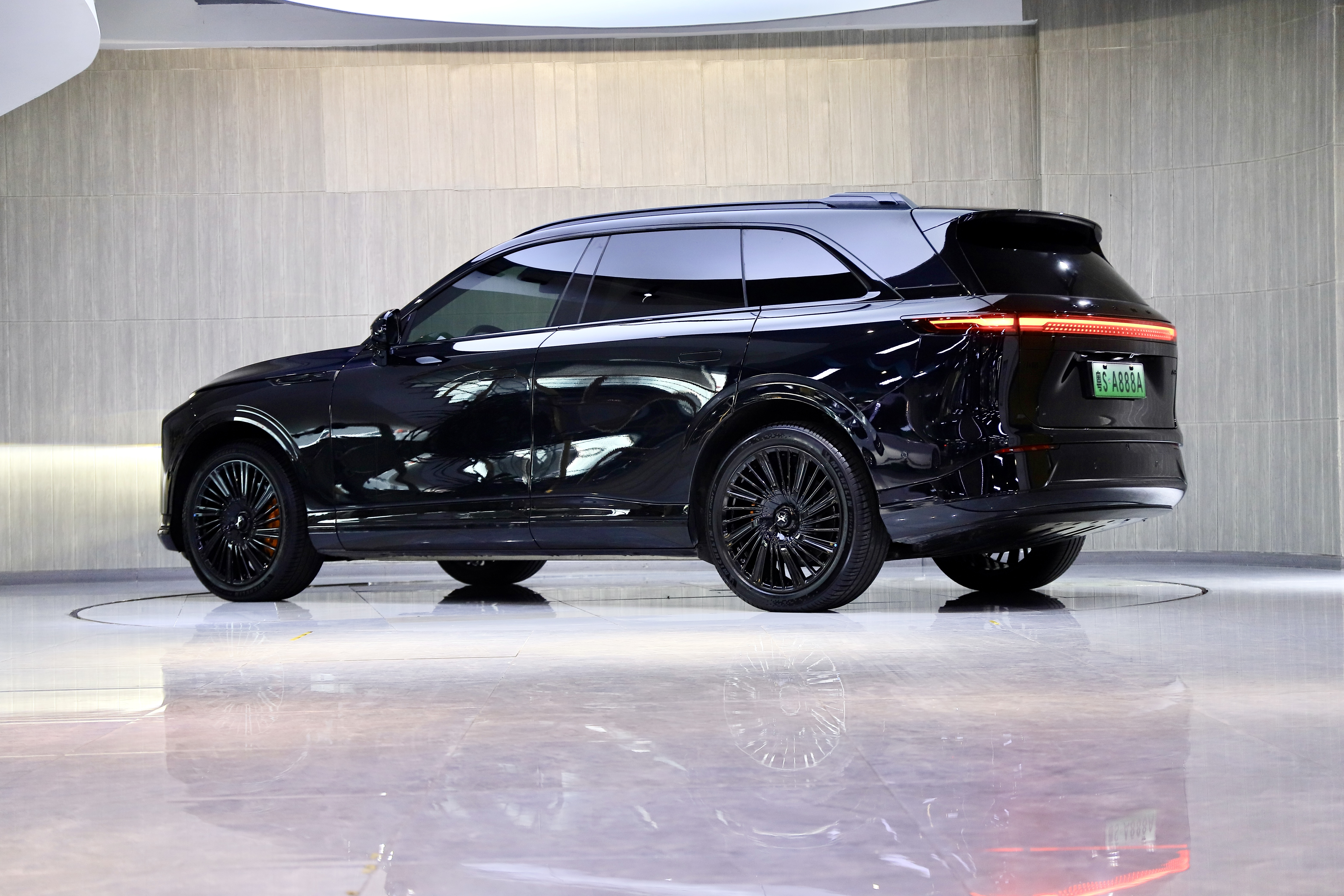 Xpeng G9 2025 immagine di auto #5