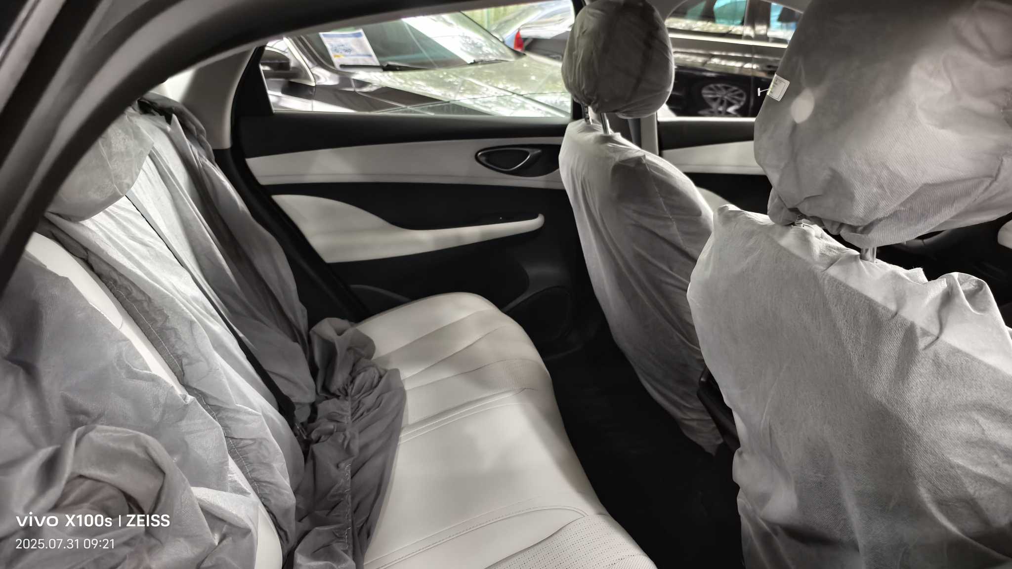 BYD Seal 05 DM-i 2025 car image #5