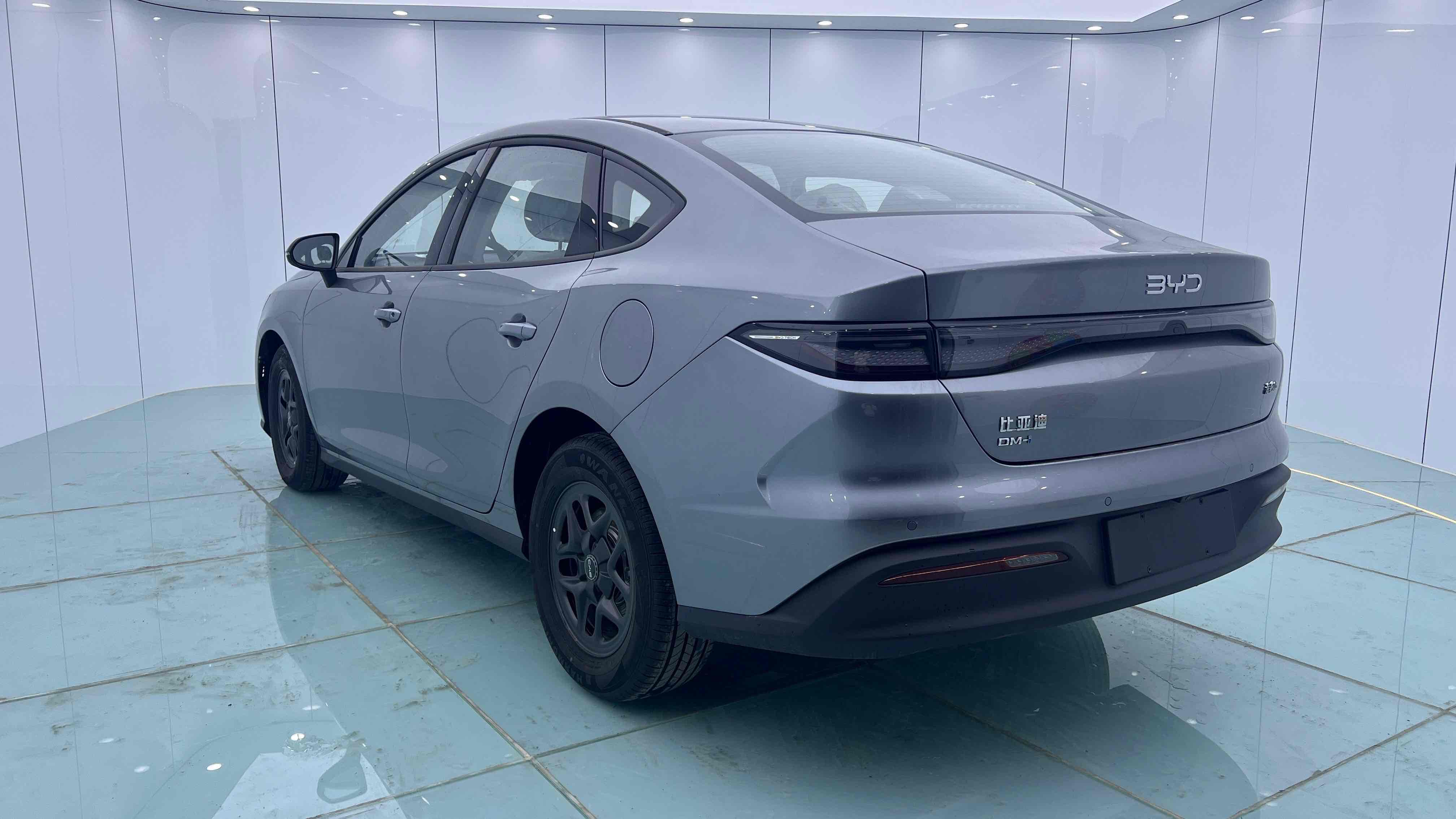 BYD Seal 2025 car image #5