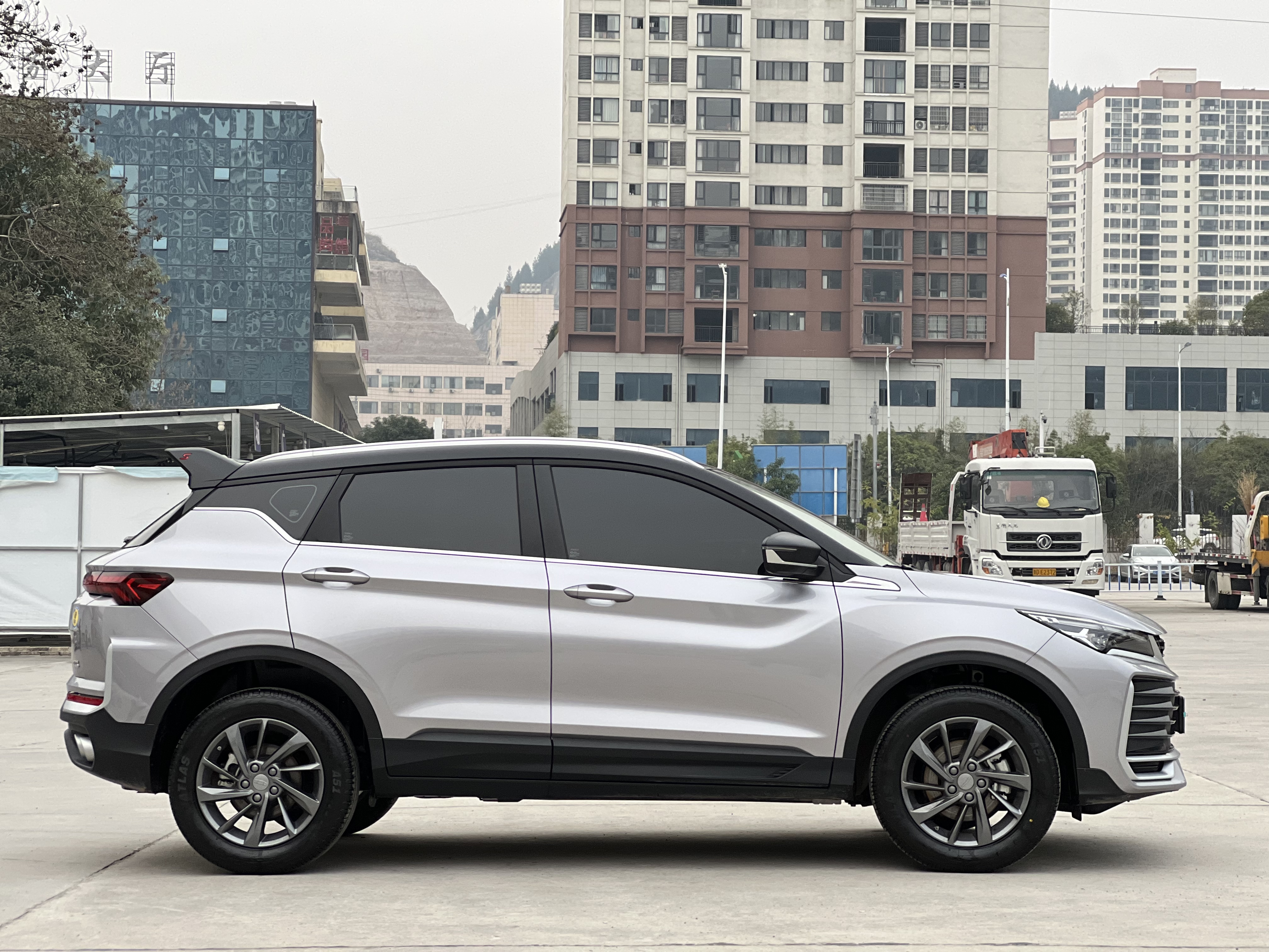 GEELY Coolray 2025 #5 GEELY Coolray 2025 car image #5
