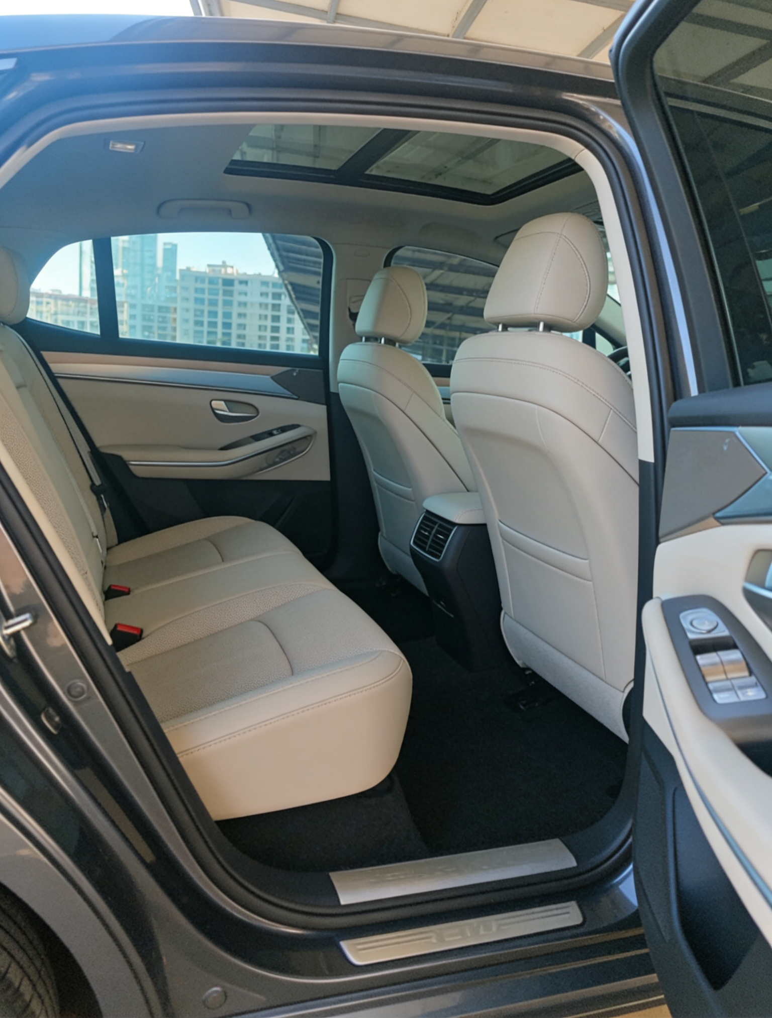 BYD Tang L 2025 #5 BYD Tang L 2025 صورة سيارة #5