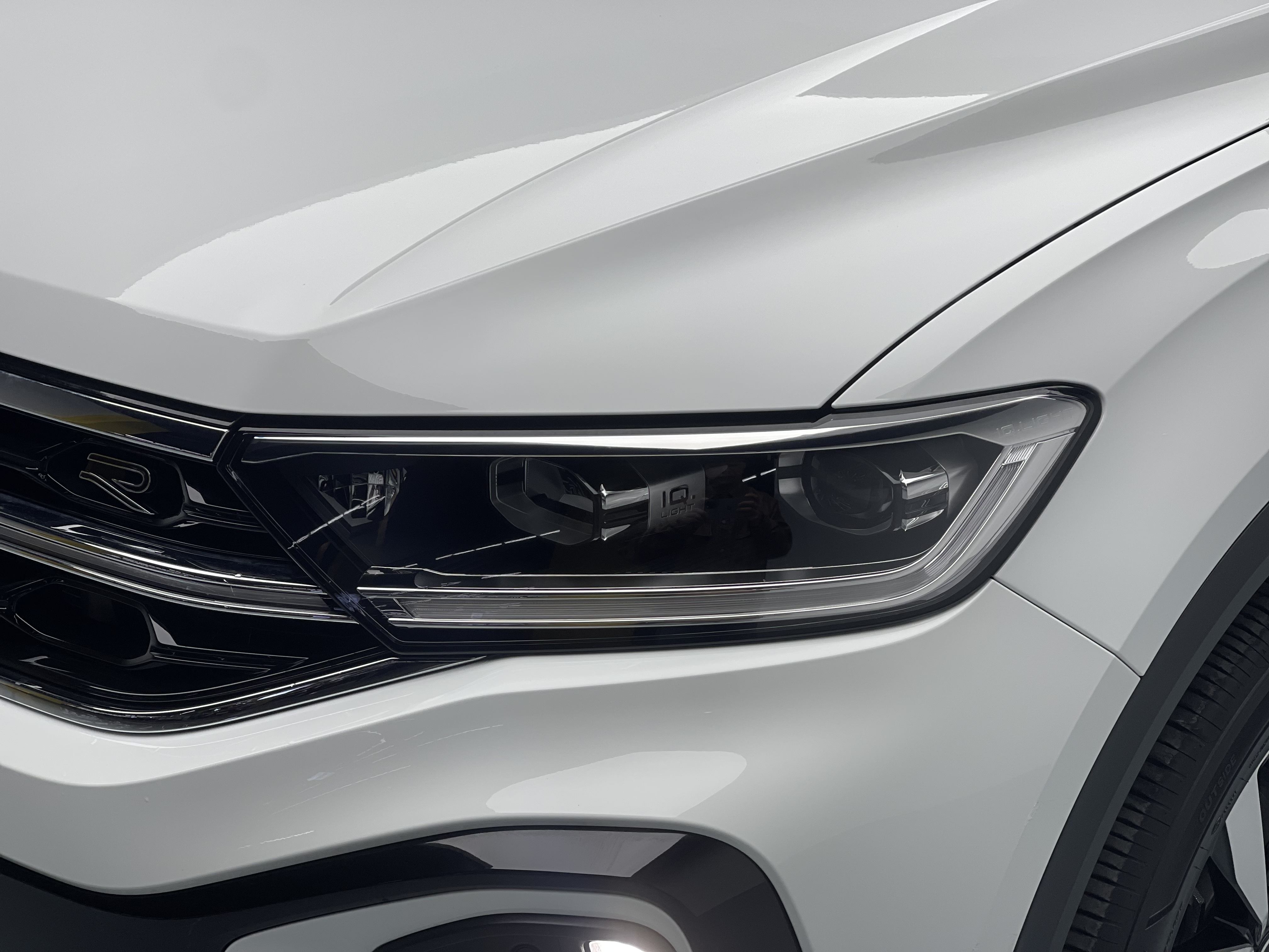 Volkswagen T-Roc 2025 car image #5