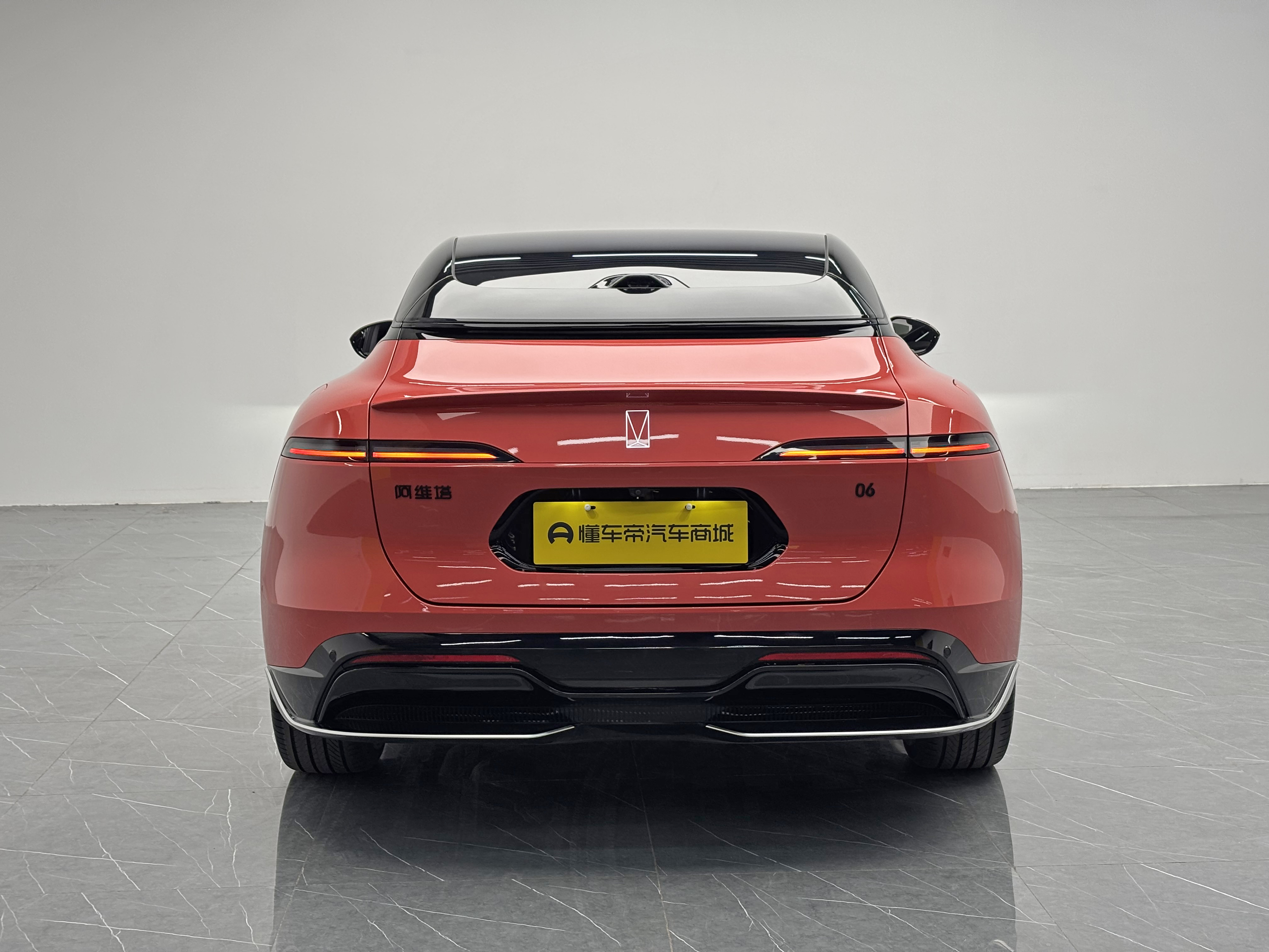 Avatr 06 2025 صورة سيارة #5