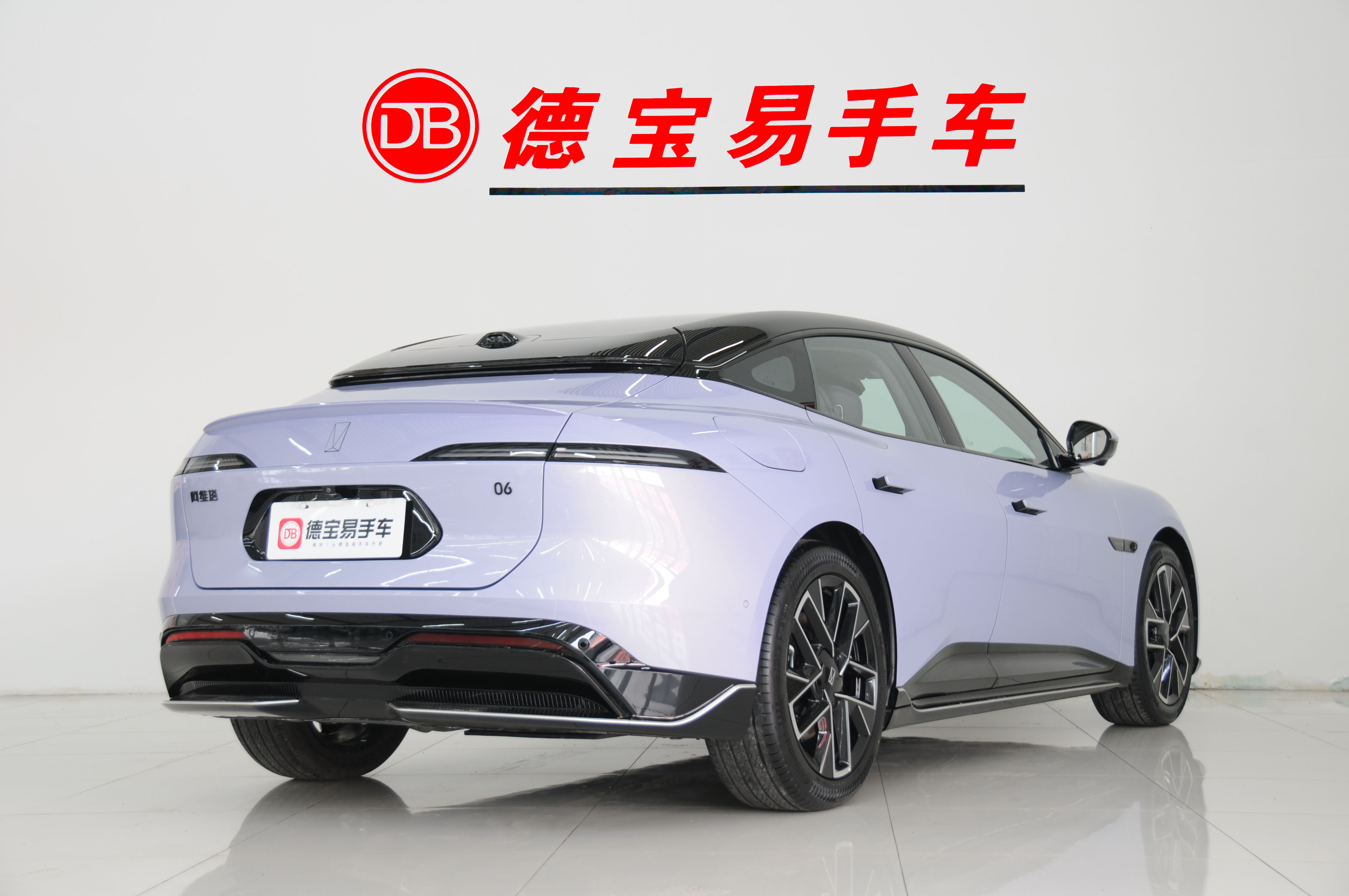 Avatr 06 2025 car image #5