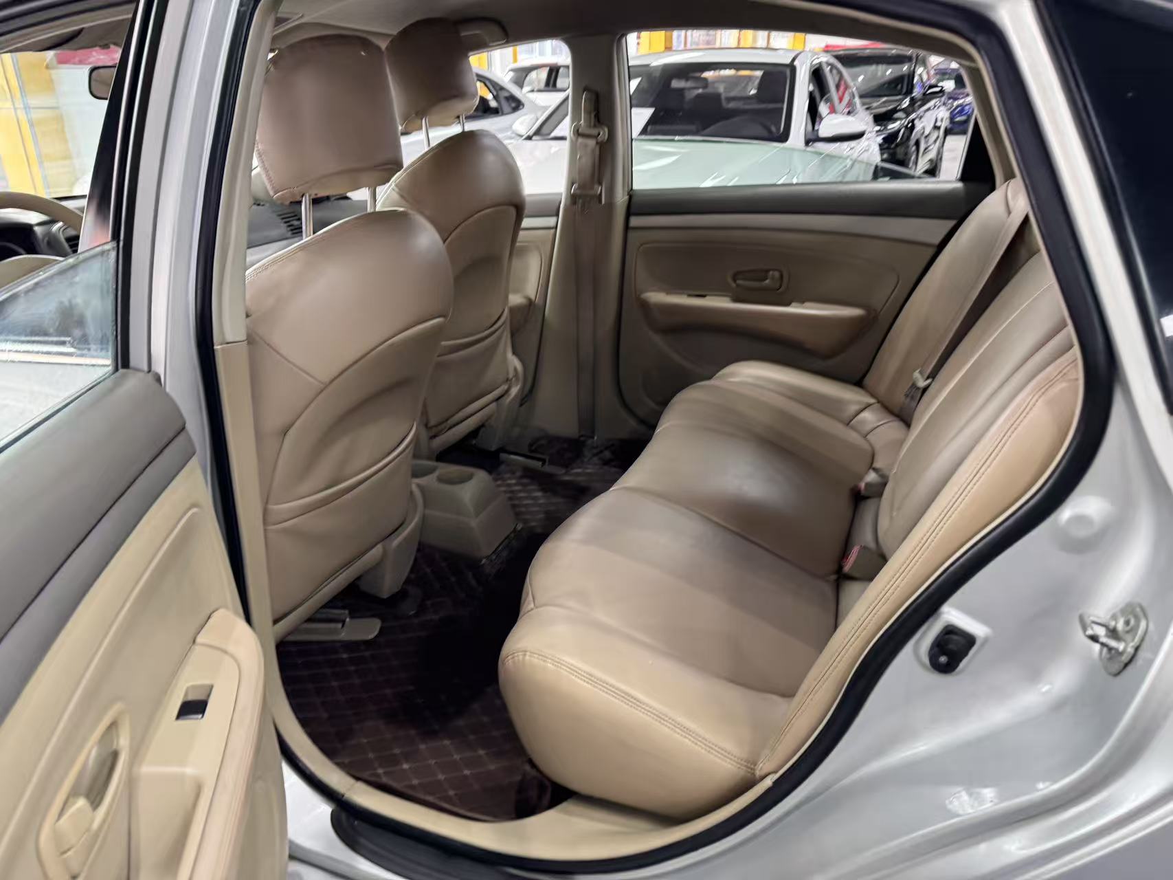 日产 轩逸 2015 汽车图片 #5