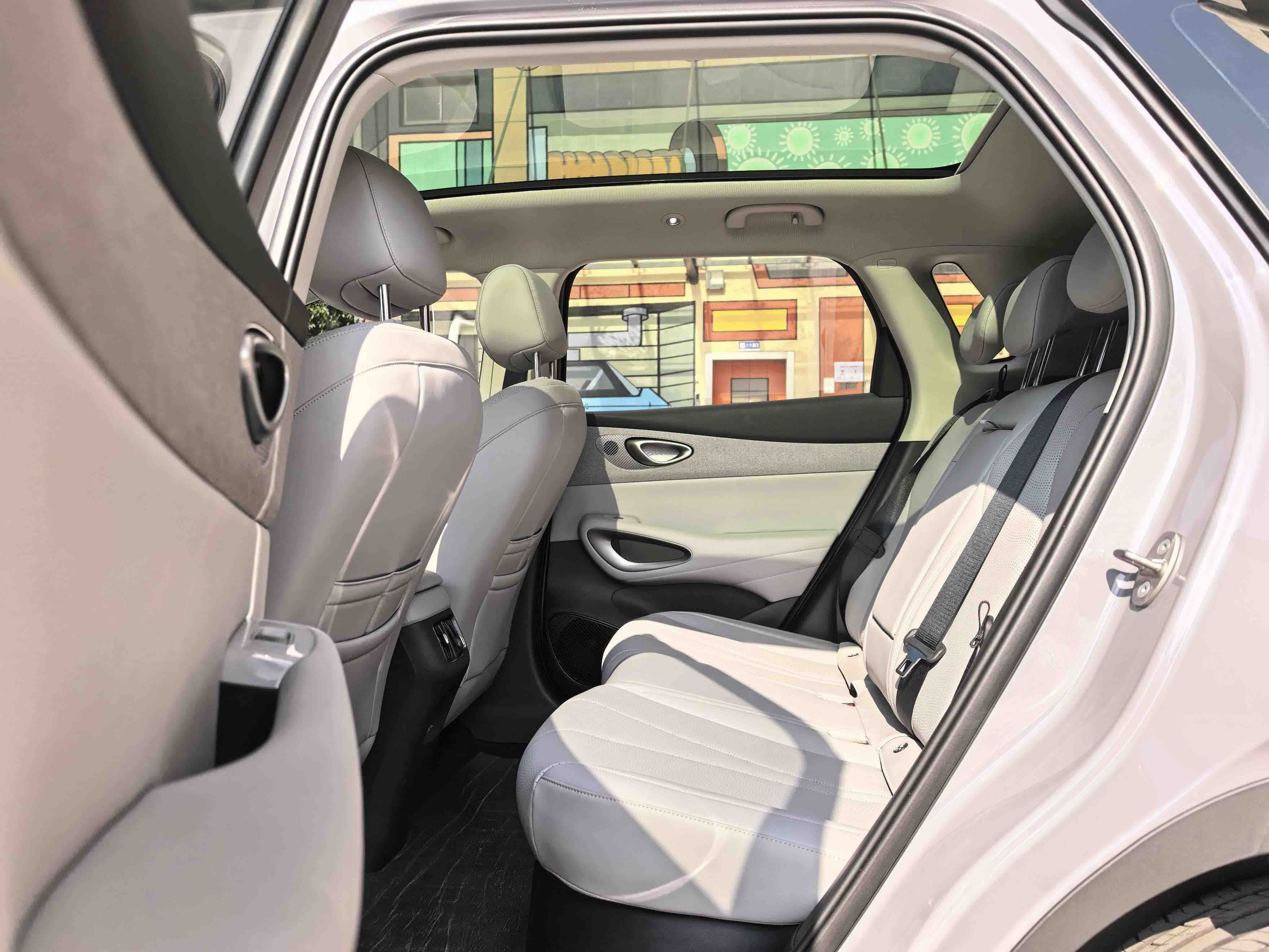 BYD Sea Lion 05 EV 2025 car image #5