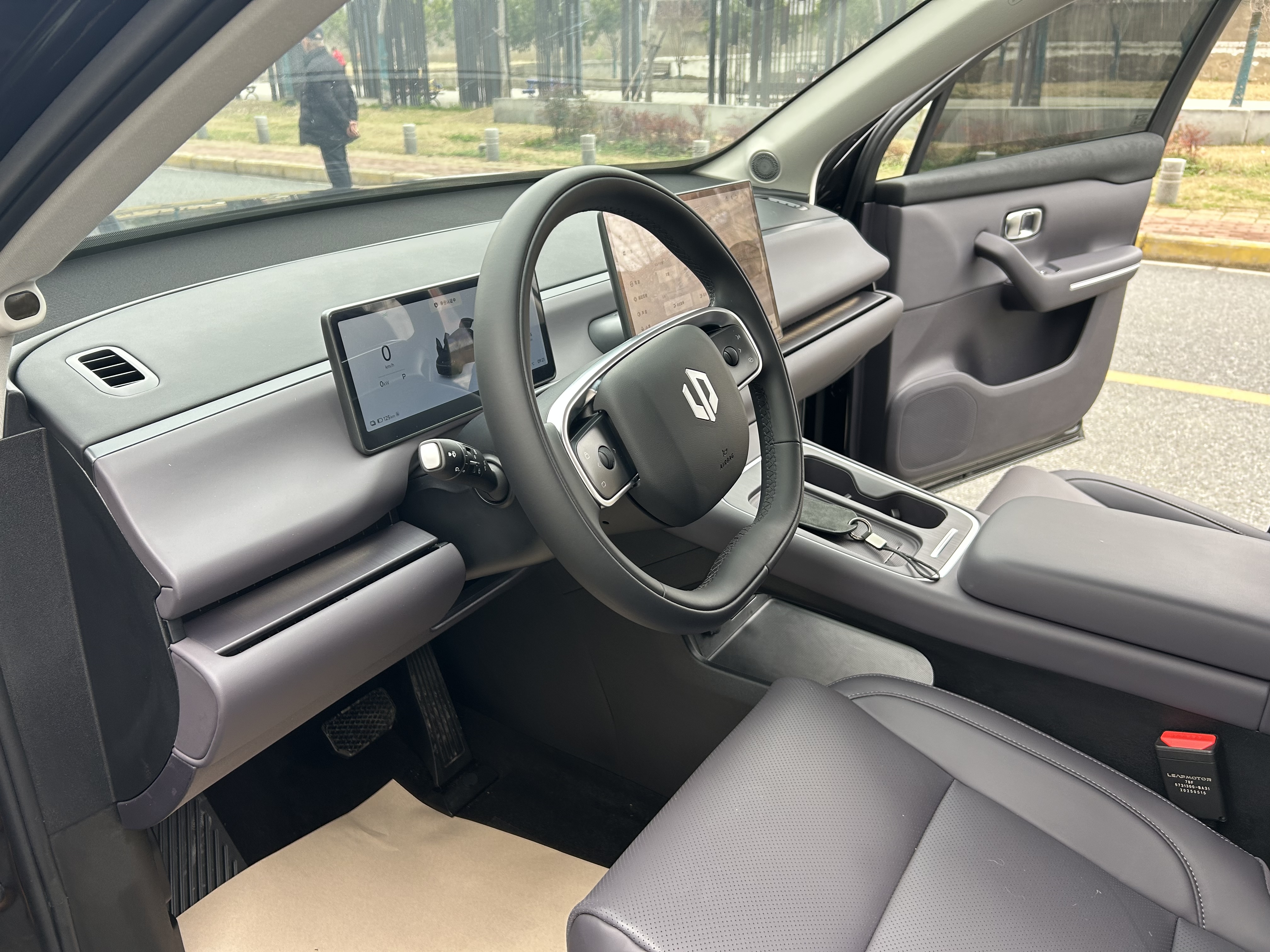 零跑汽车 零跑C10 2025 汽车图片 #5