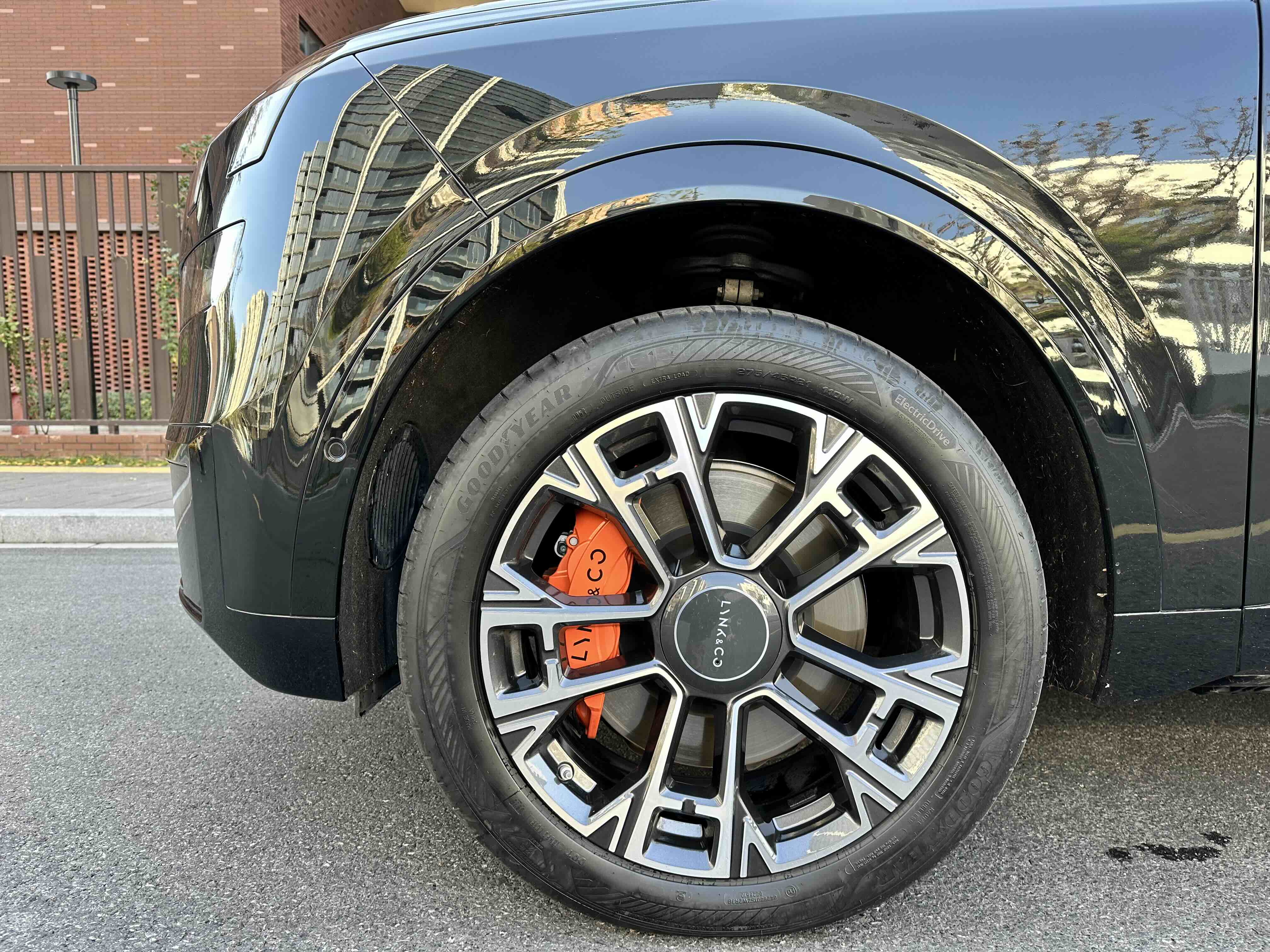 Lynk & Co 900 2025 car image #5