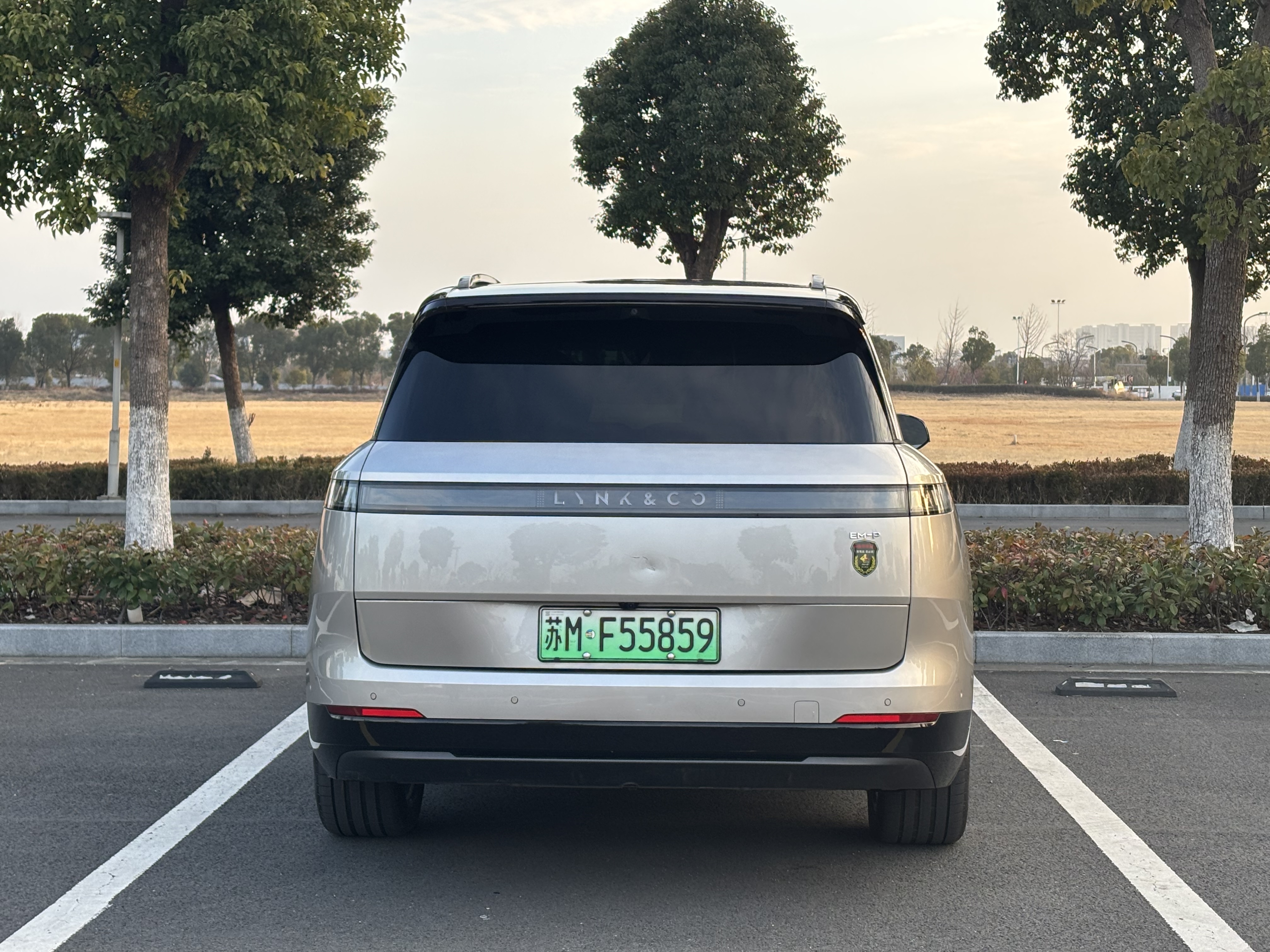 Lynk & Co 900 2025 car image #5