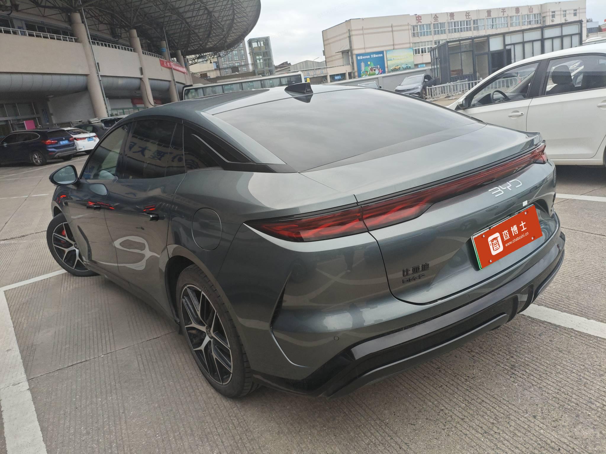 BYD HanL 2025 car image #5