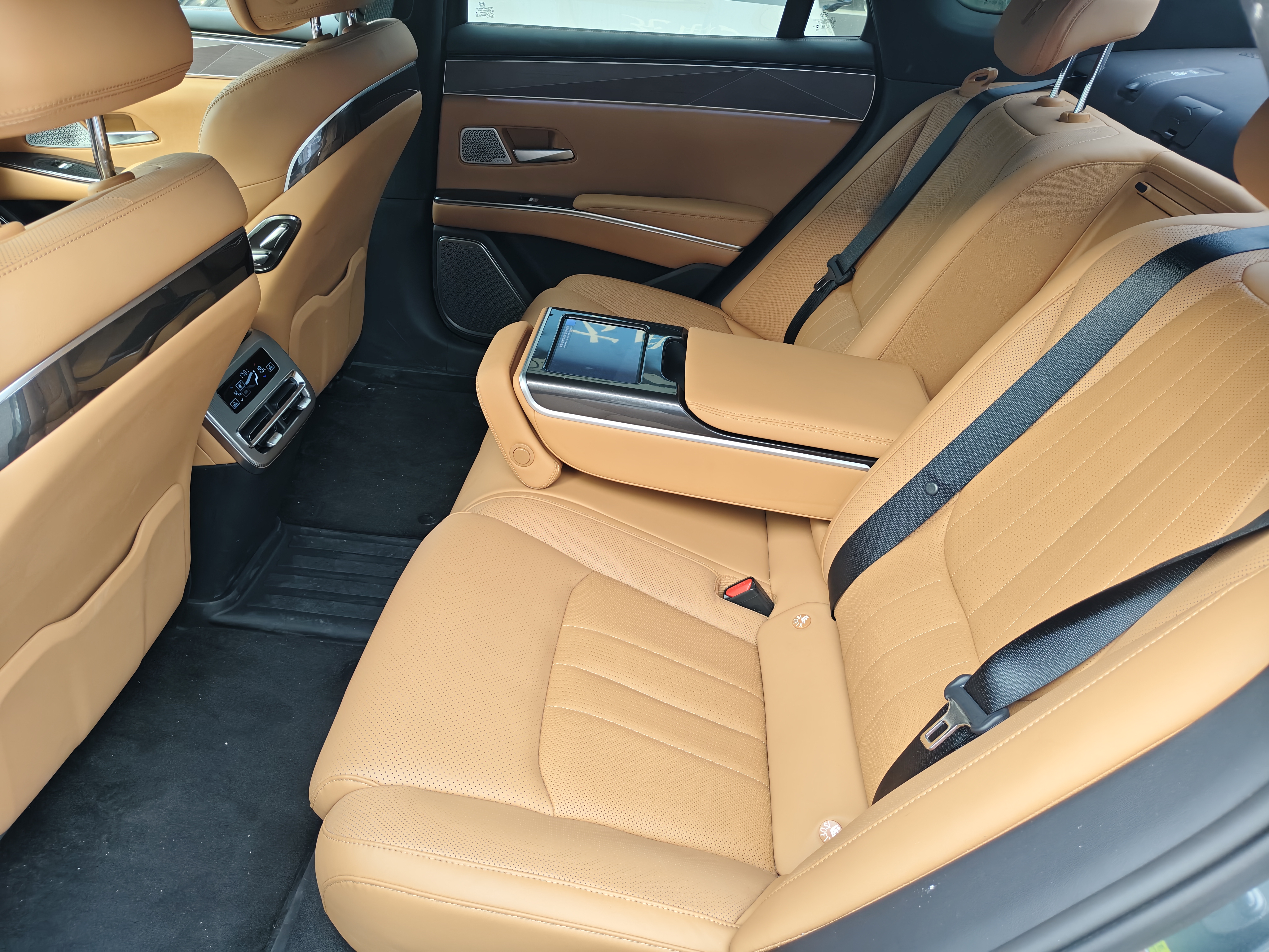 BYD HanL 2025 #5 BYD HanL 2025 صورة سيارة #5