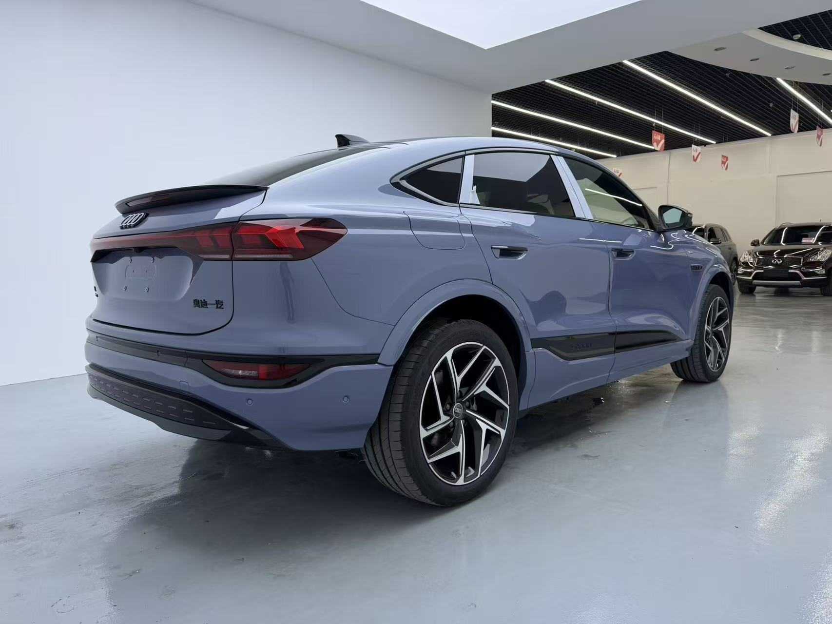 Audi Q6L Sportback e-tron 2025 car image #5