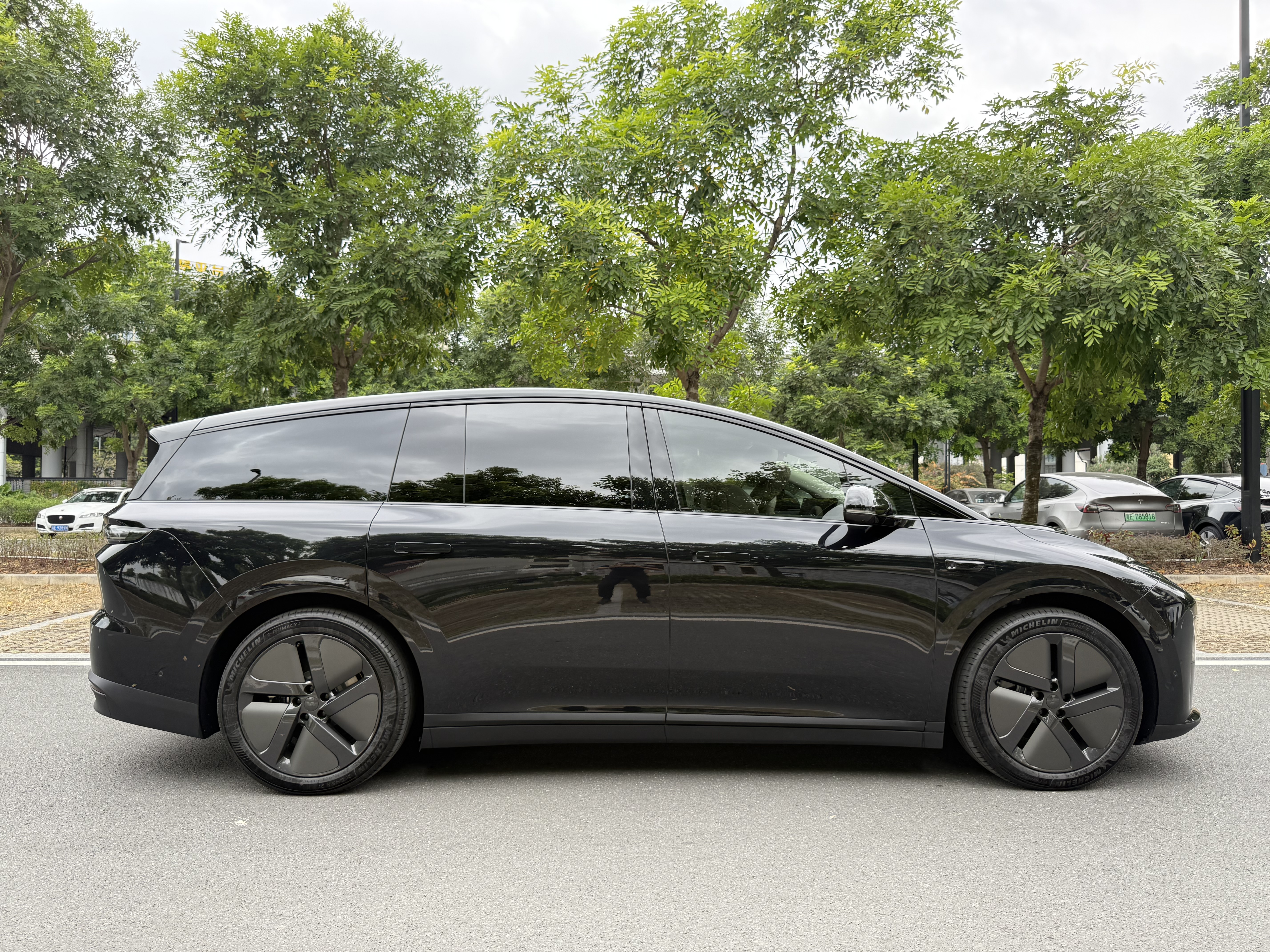 理想汽车 理想i6 2025 汽车图片 #5