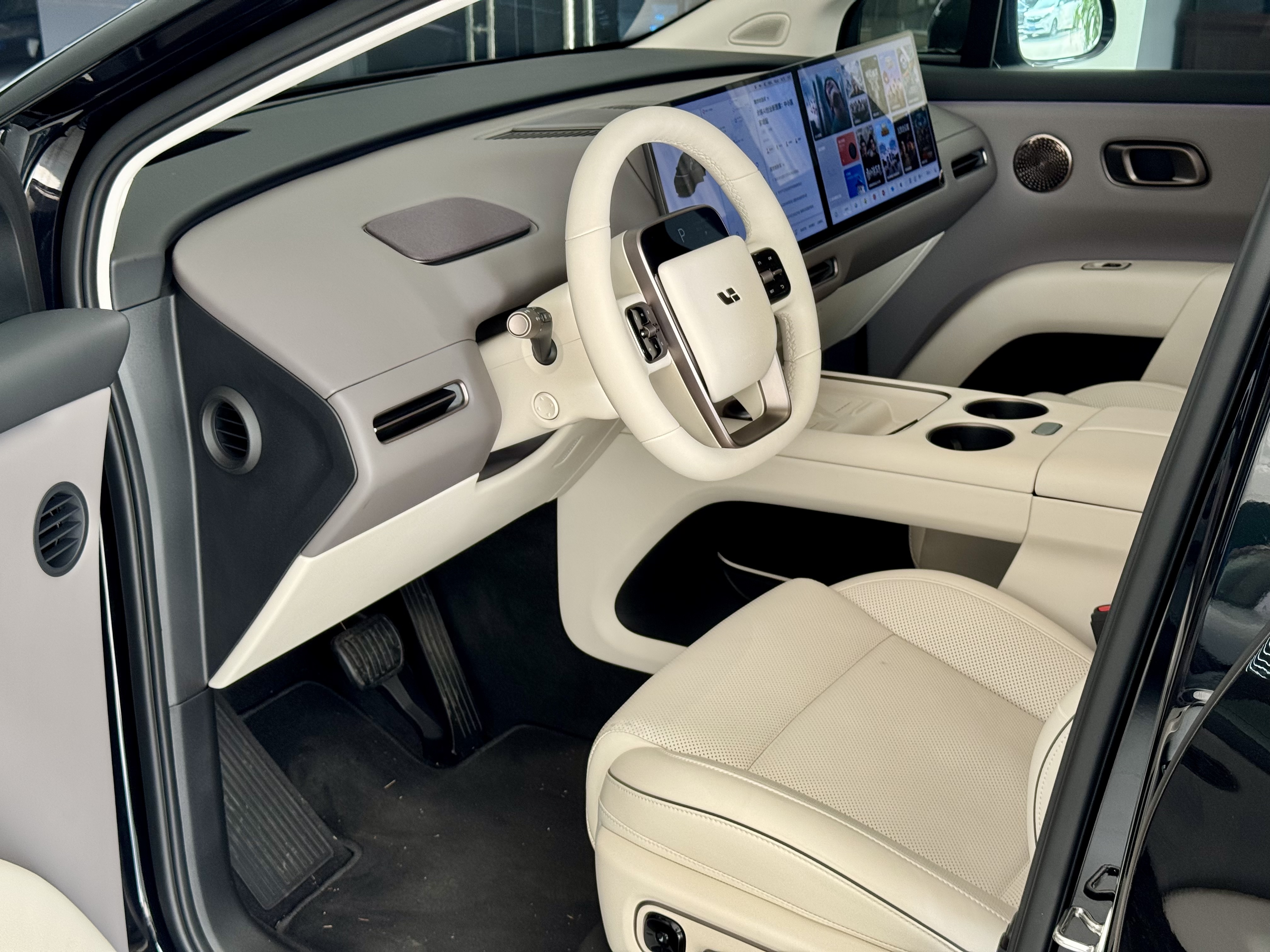 理想汽车 理想i6 2025 汽车图片 #5