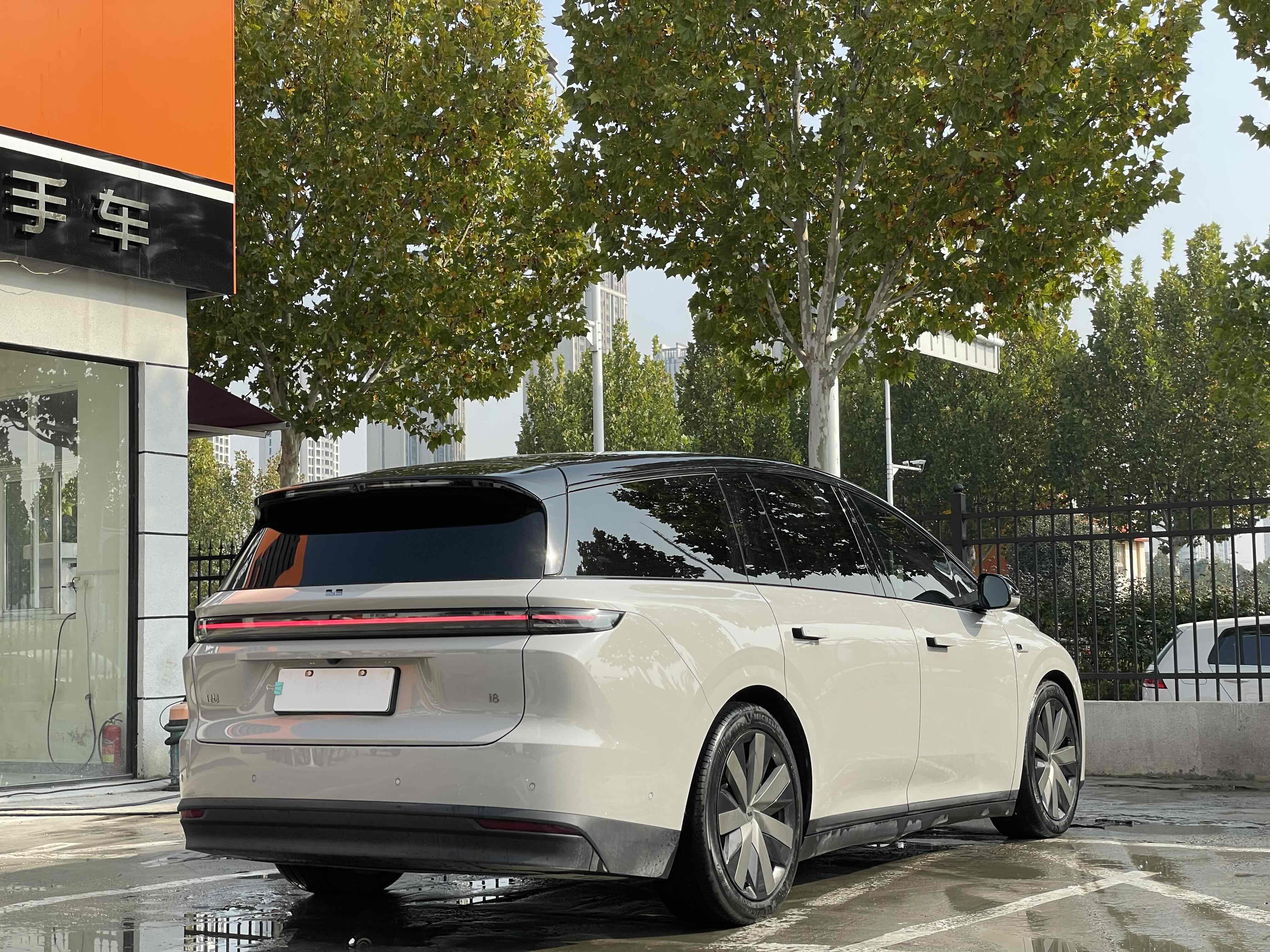 Li i8 2025 изображение автомобиля #5