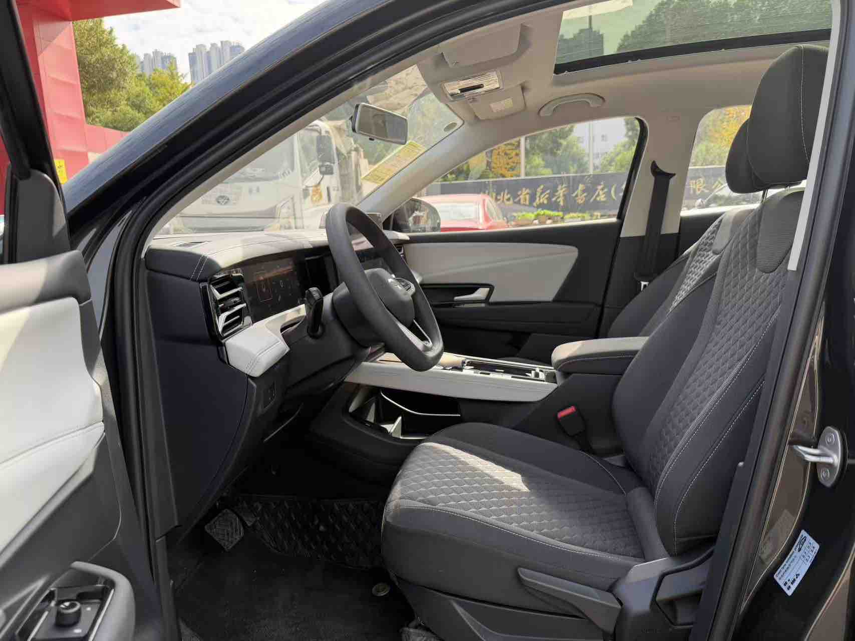 Jetta VS8 2025 car image #5