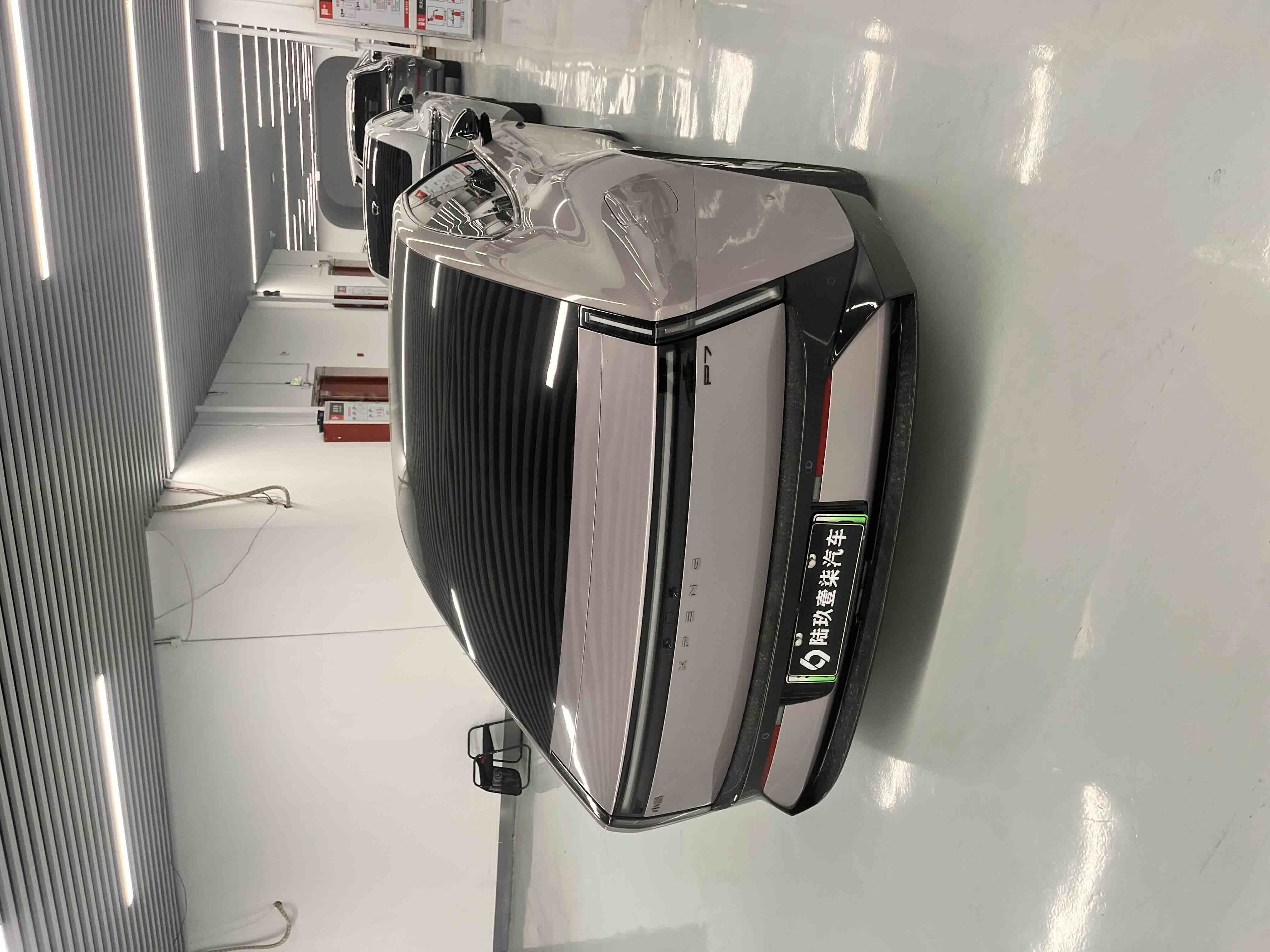 Xpeng P7 2025 صورة سيارة #5