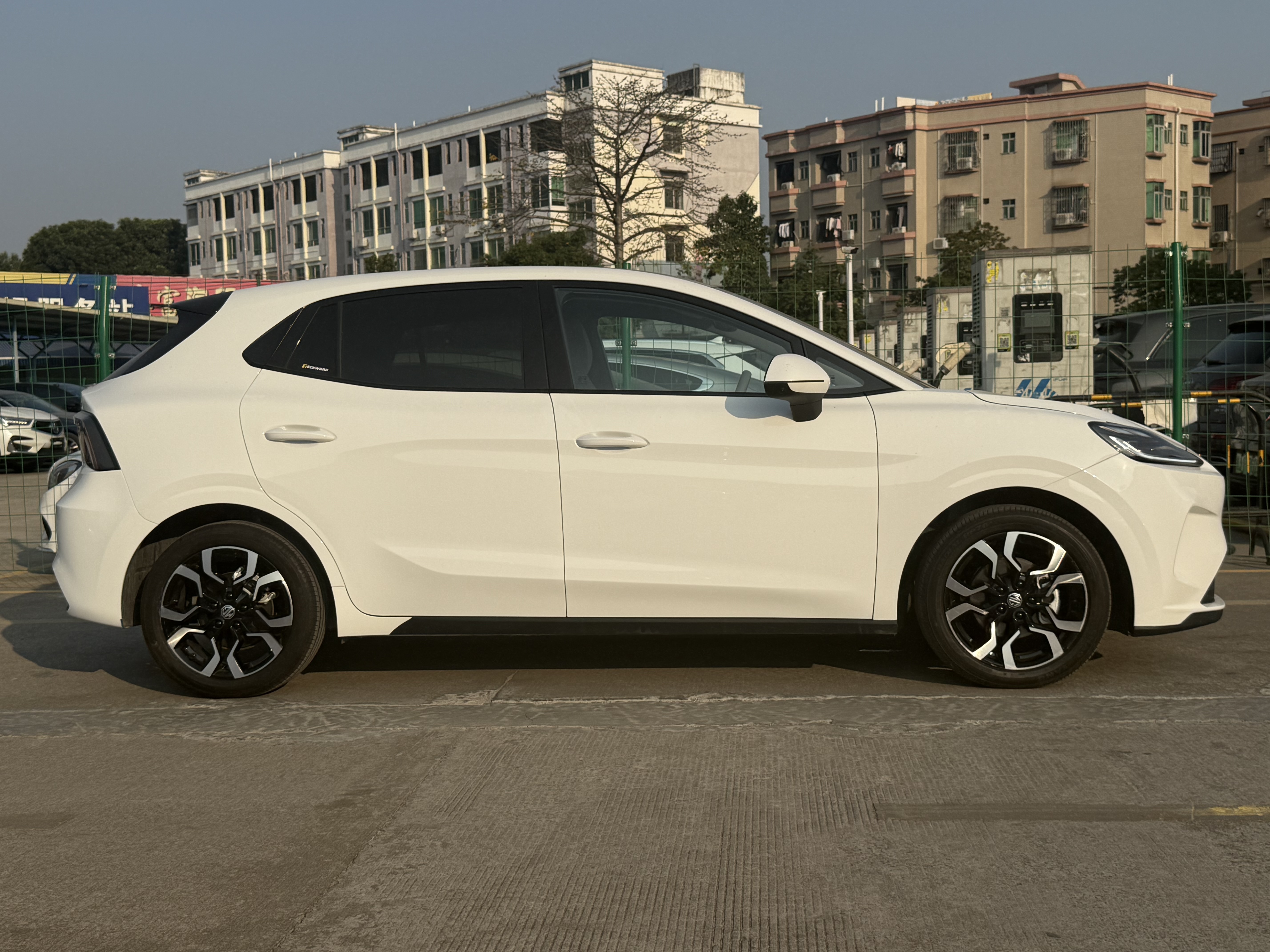 MG 2025 car image #5