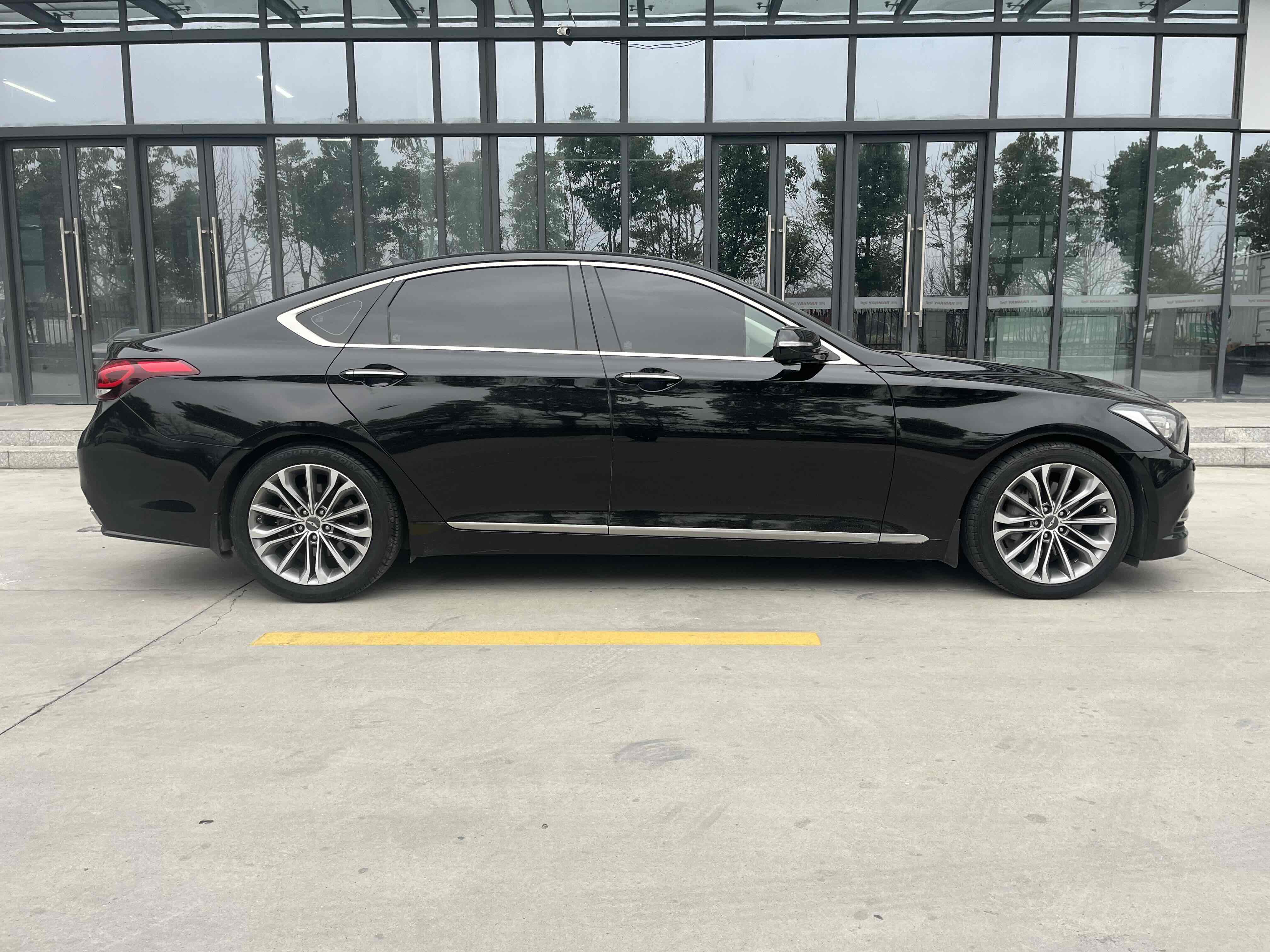 Hyundai Genesis 2014 immagine di auto #5