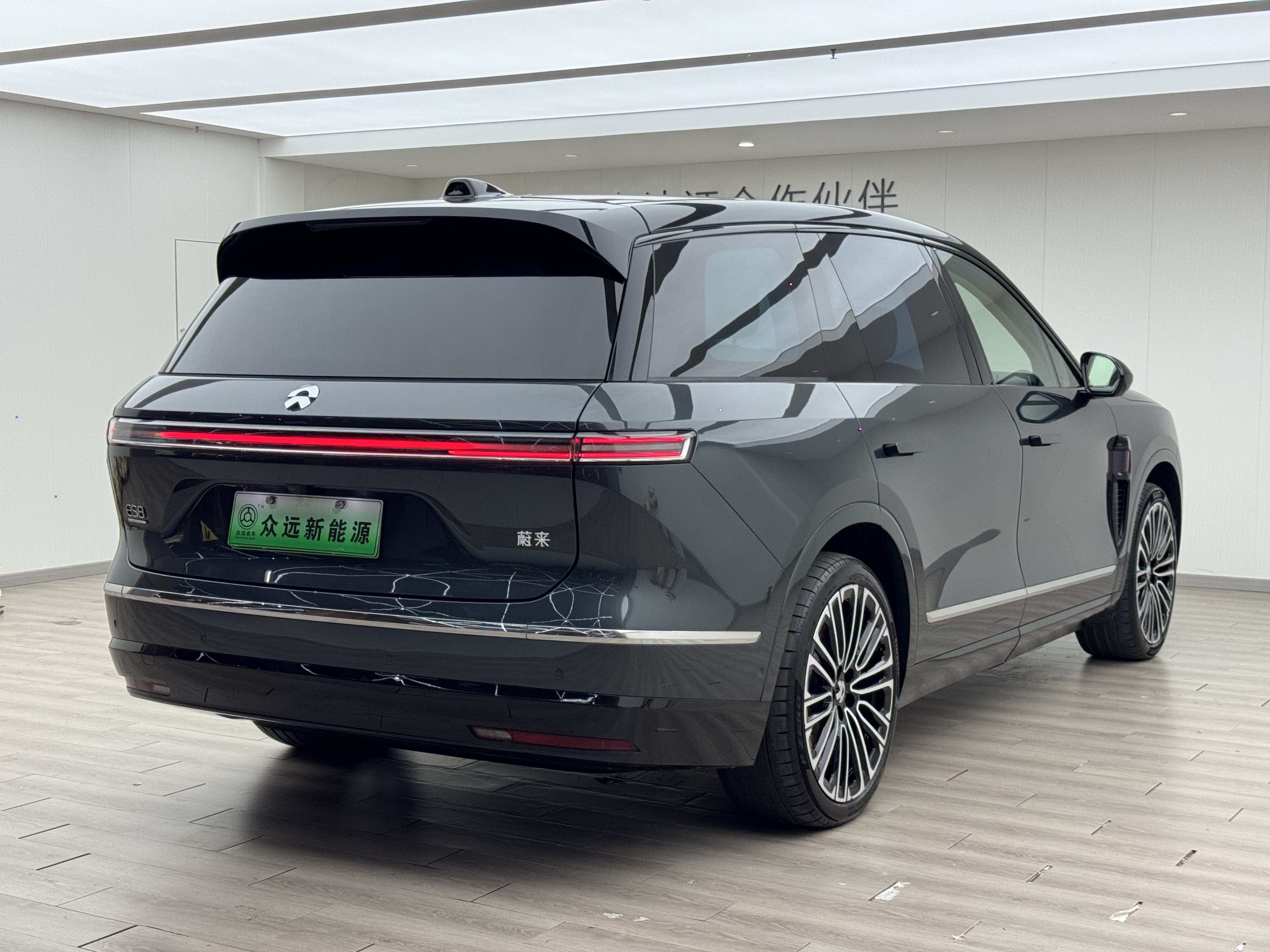 蔚来 蔚来ES8 2025 汽车图片 #5
