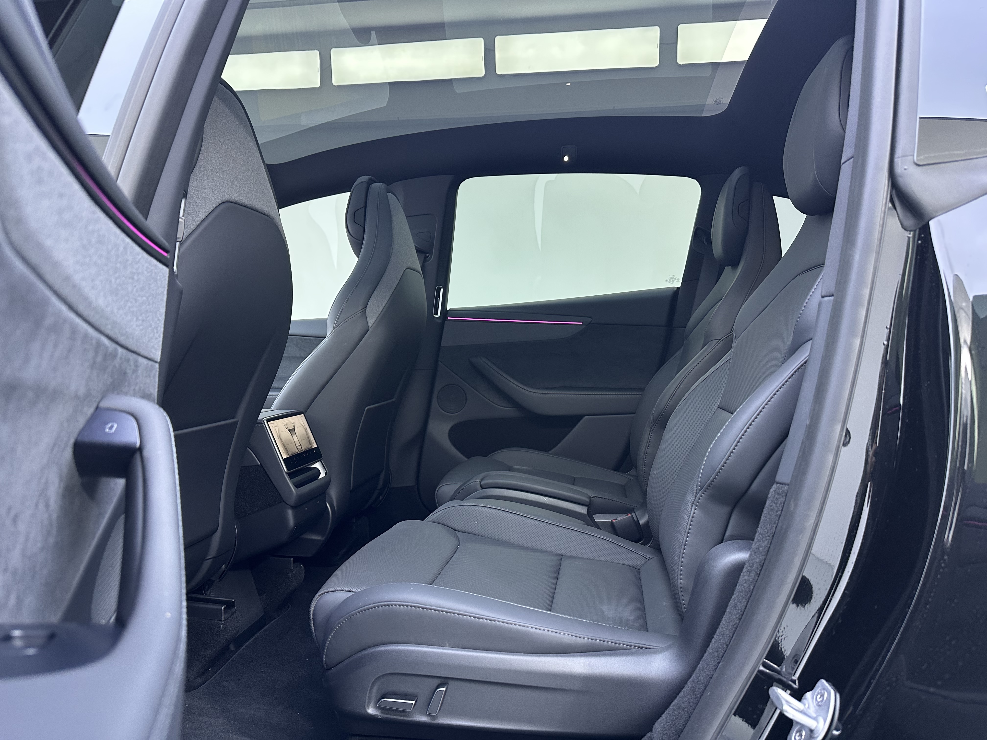 特斯拉 Model Y L 2025 汽车图片 #5