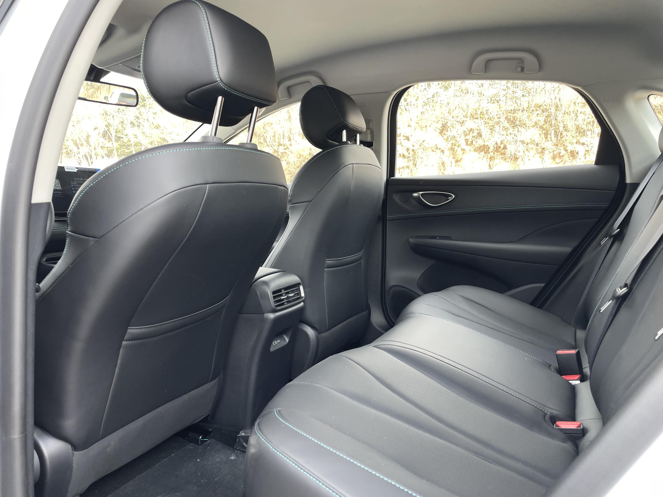 BYD Seal 05 DM-i 2025 car image #5