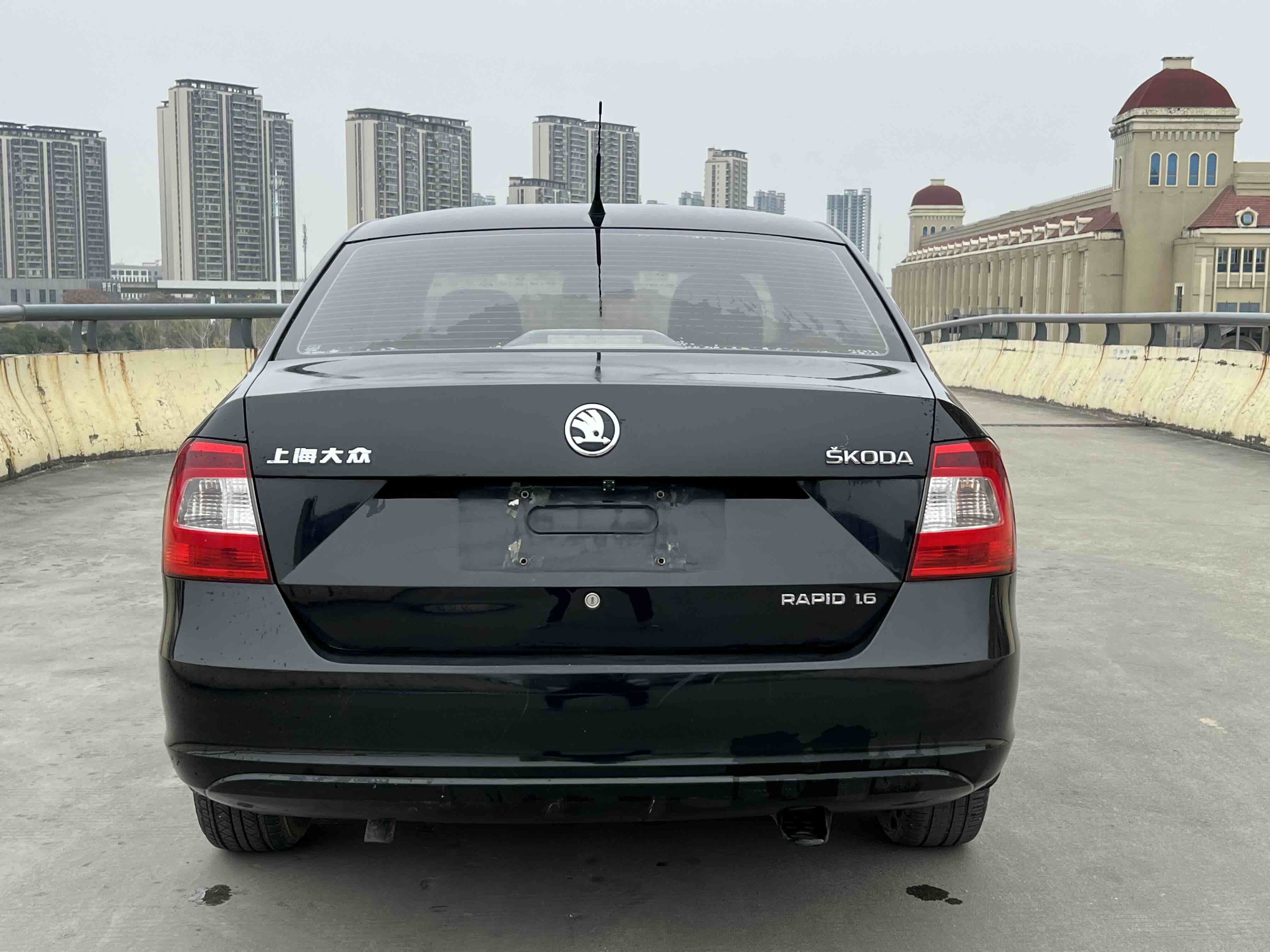 Skoda Rapid 2014 #5 Skoda Rapid 2014 car image #5