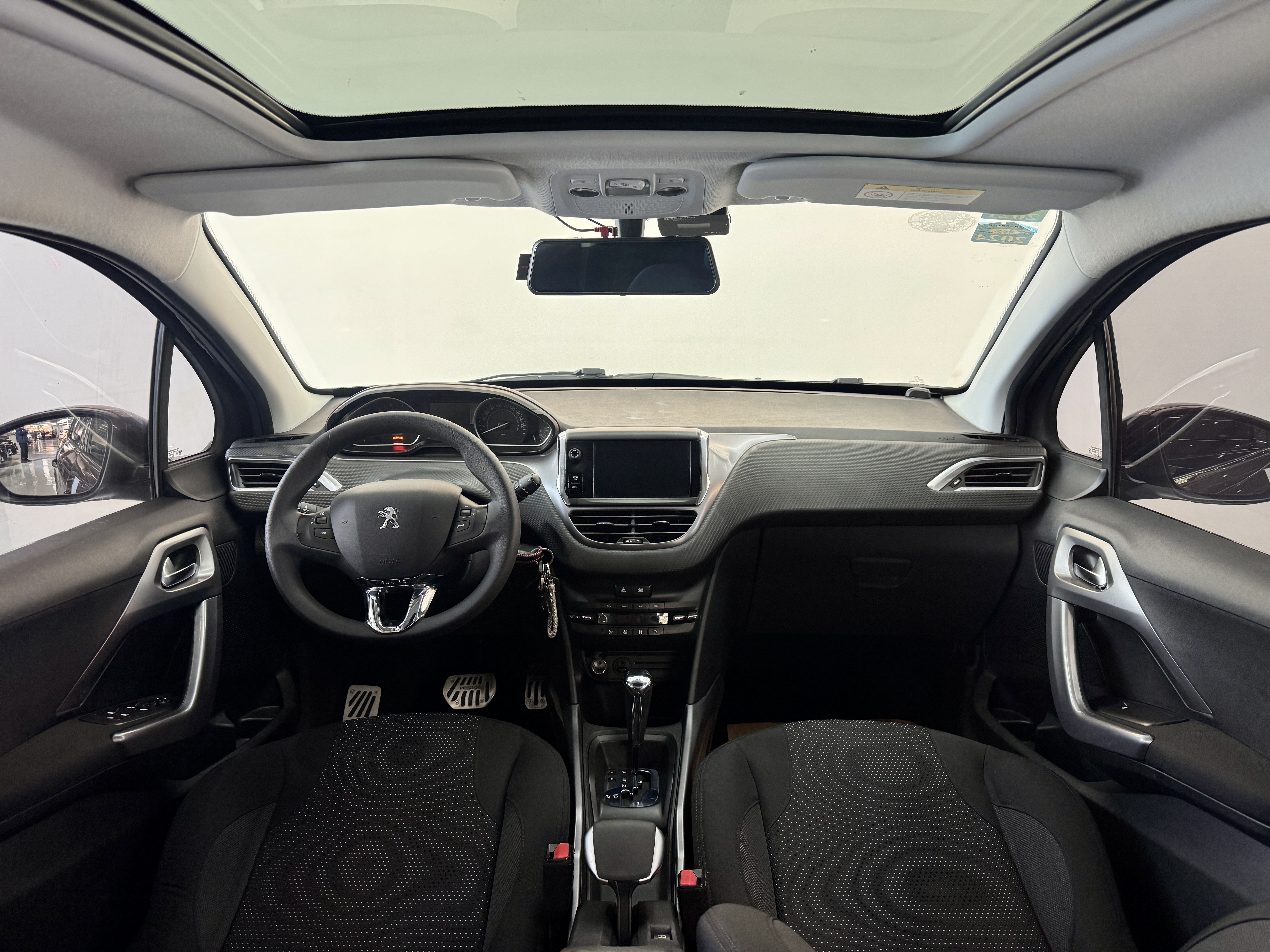 Peugeot 2008 2014 car image #5