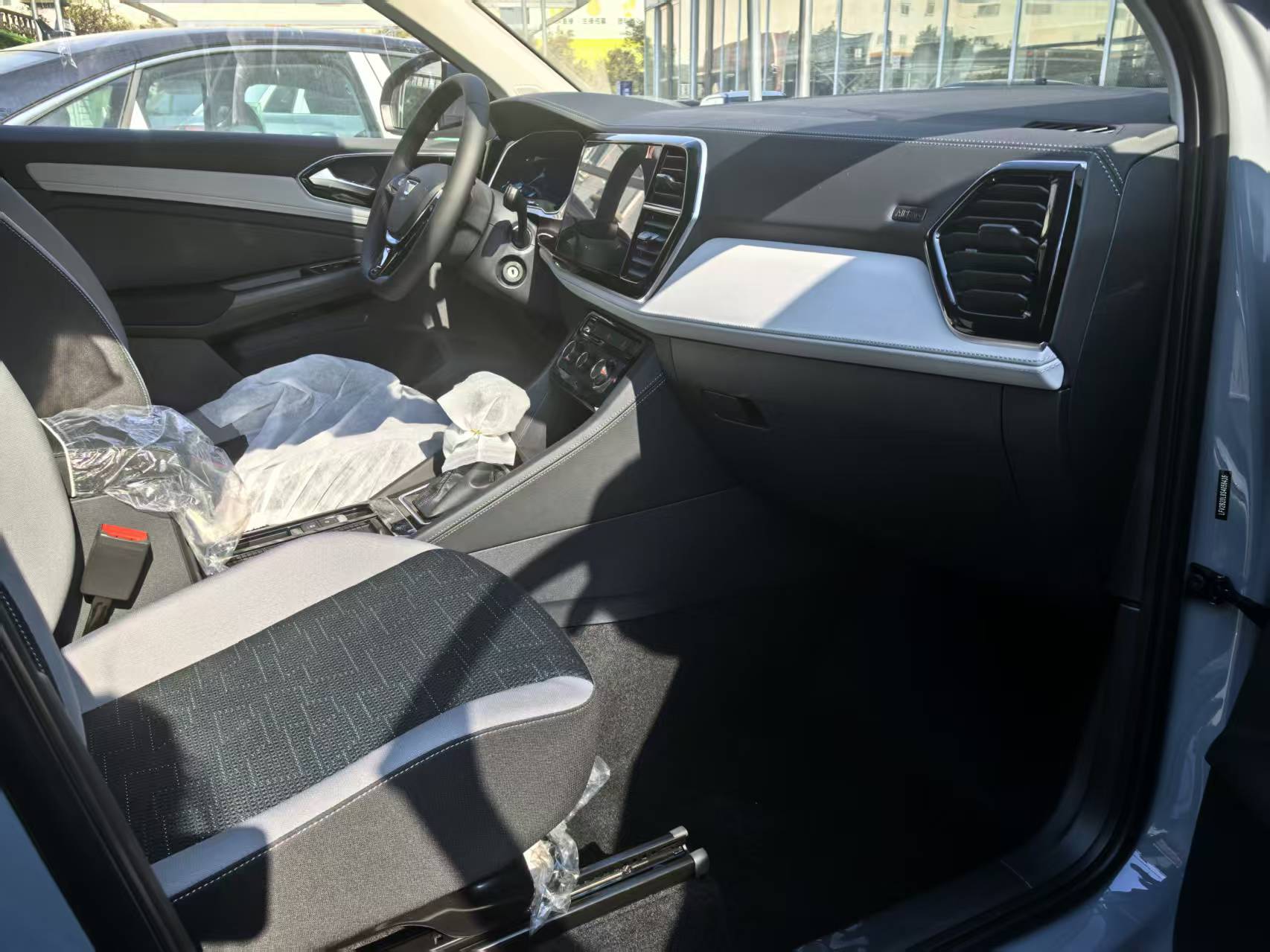 VS5 2026 car image #5