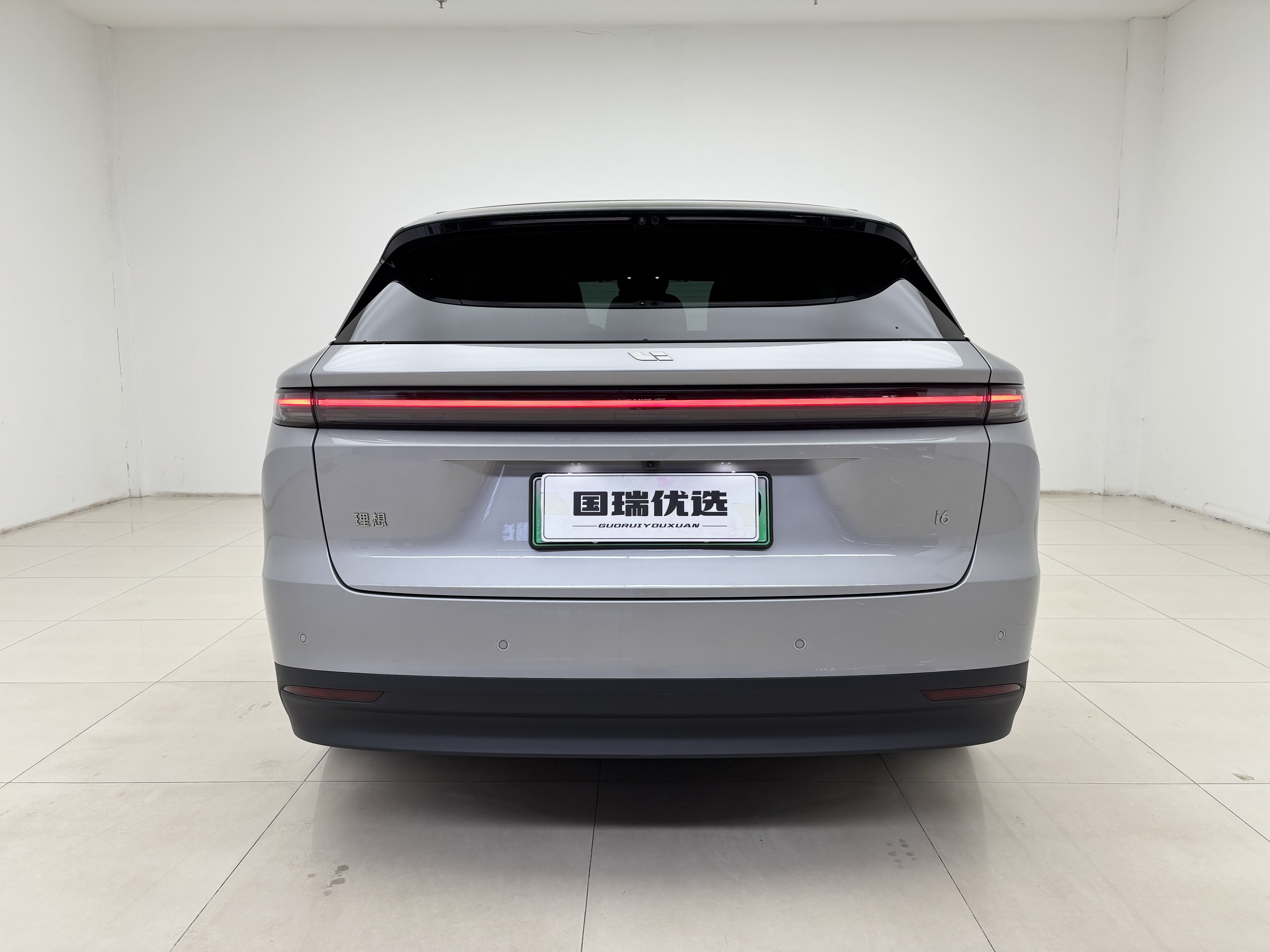 Li 2025 car image #5