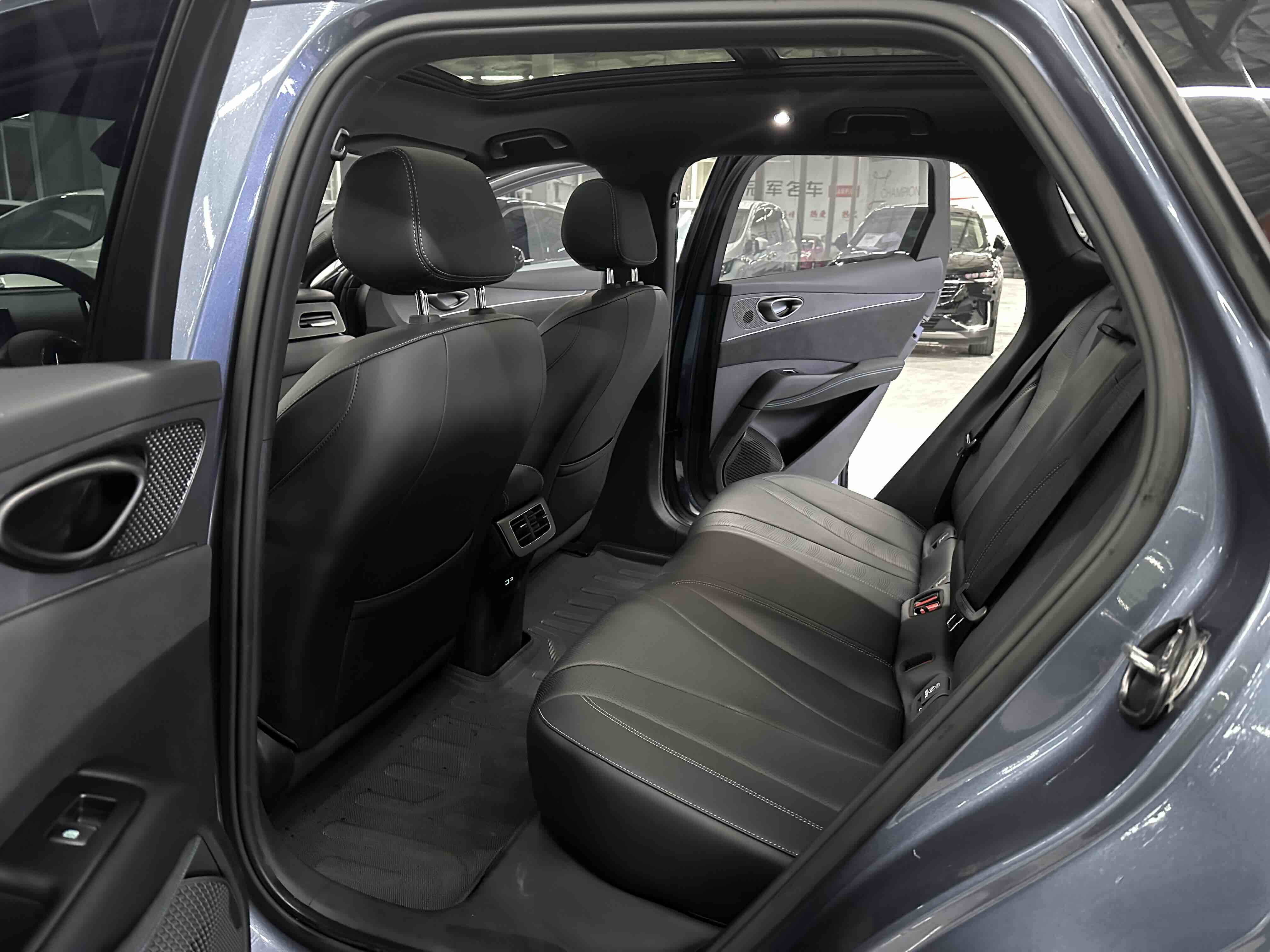 BYD Seal 06 DM-i 2025 car image #5