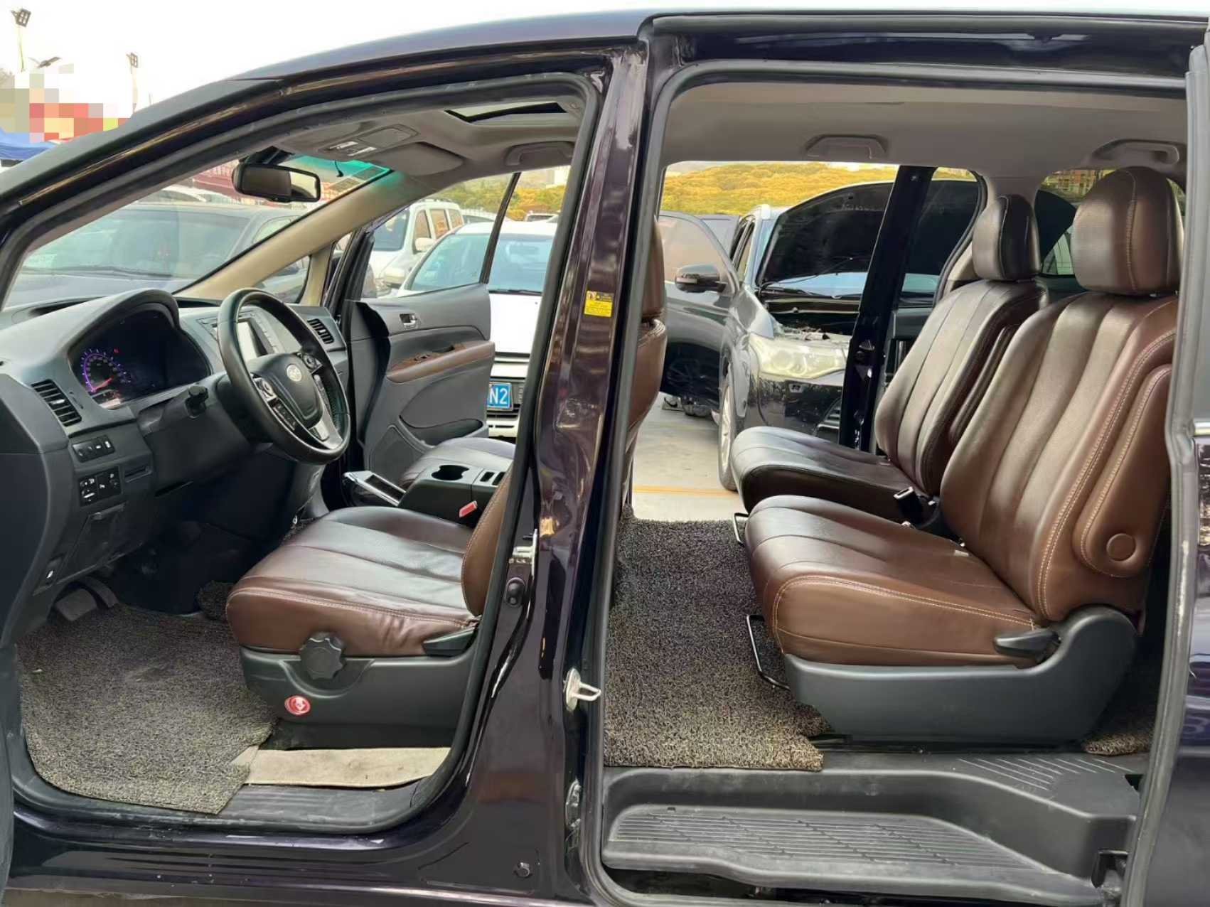 BYD M6 2016 #5 BYD M6 2016 car image #5