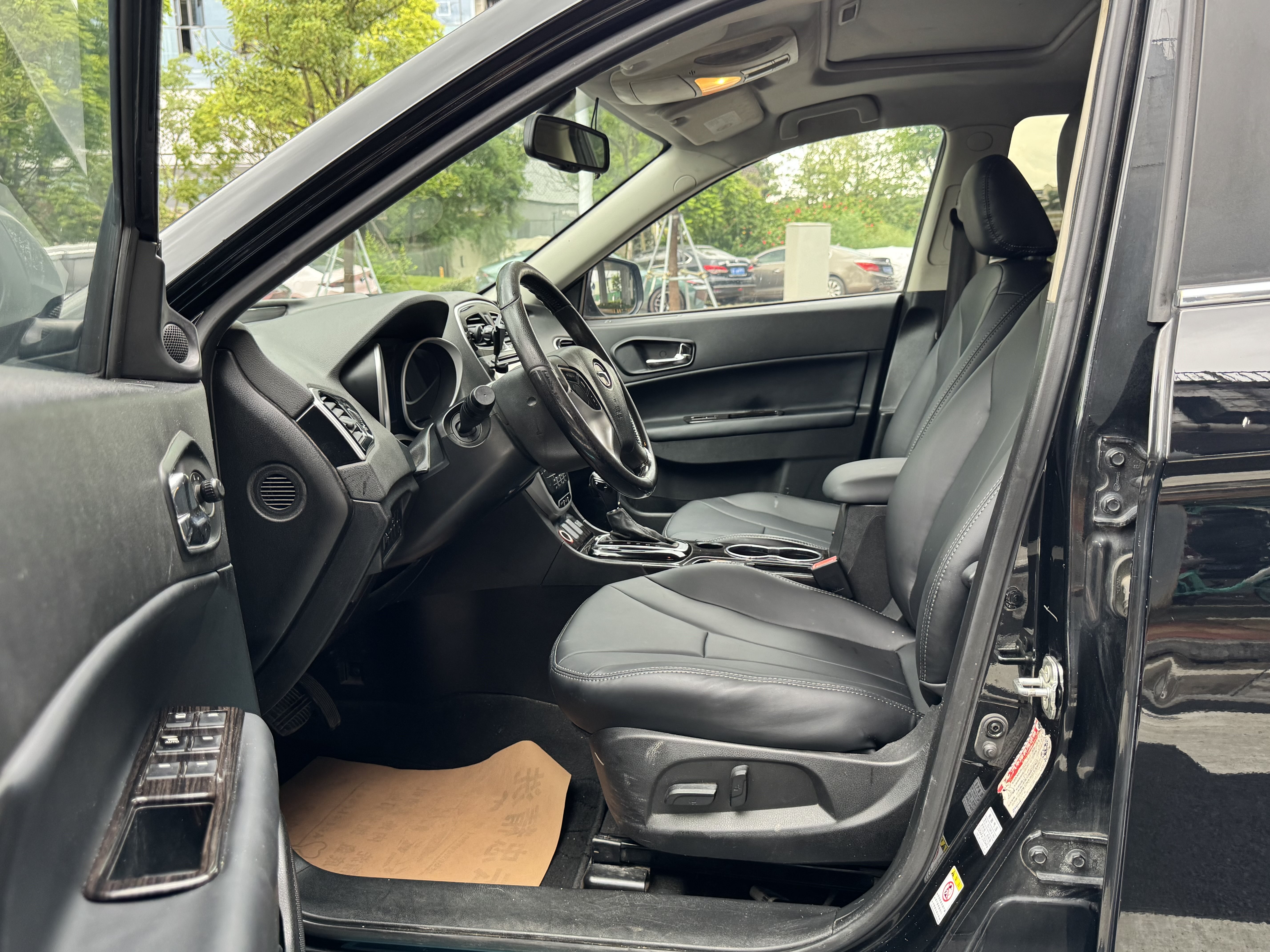 GAC Trumpchi GS5 Super 2016 car image #5