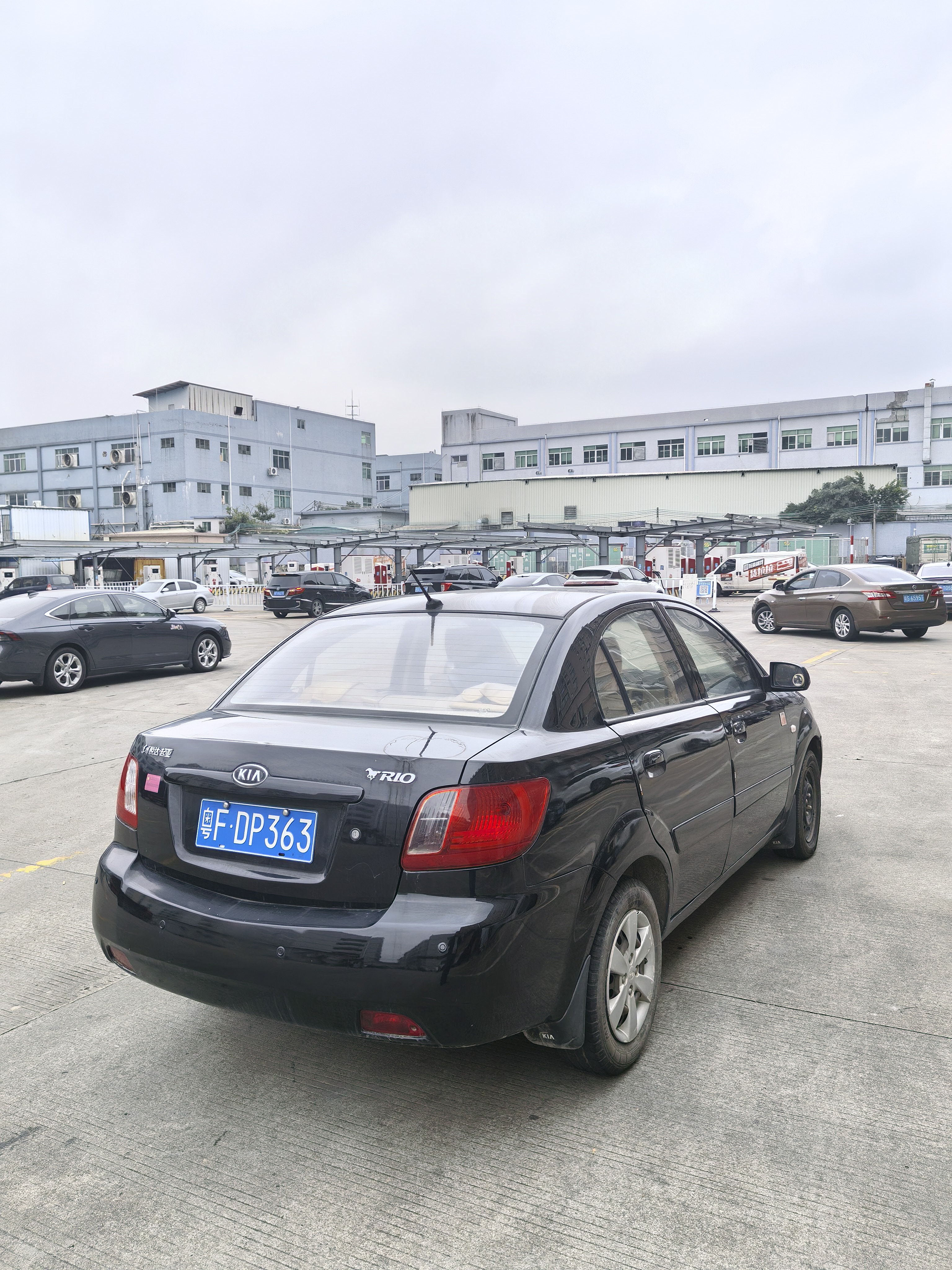 Kia Rio 2010 صورة سيارة #5