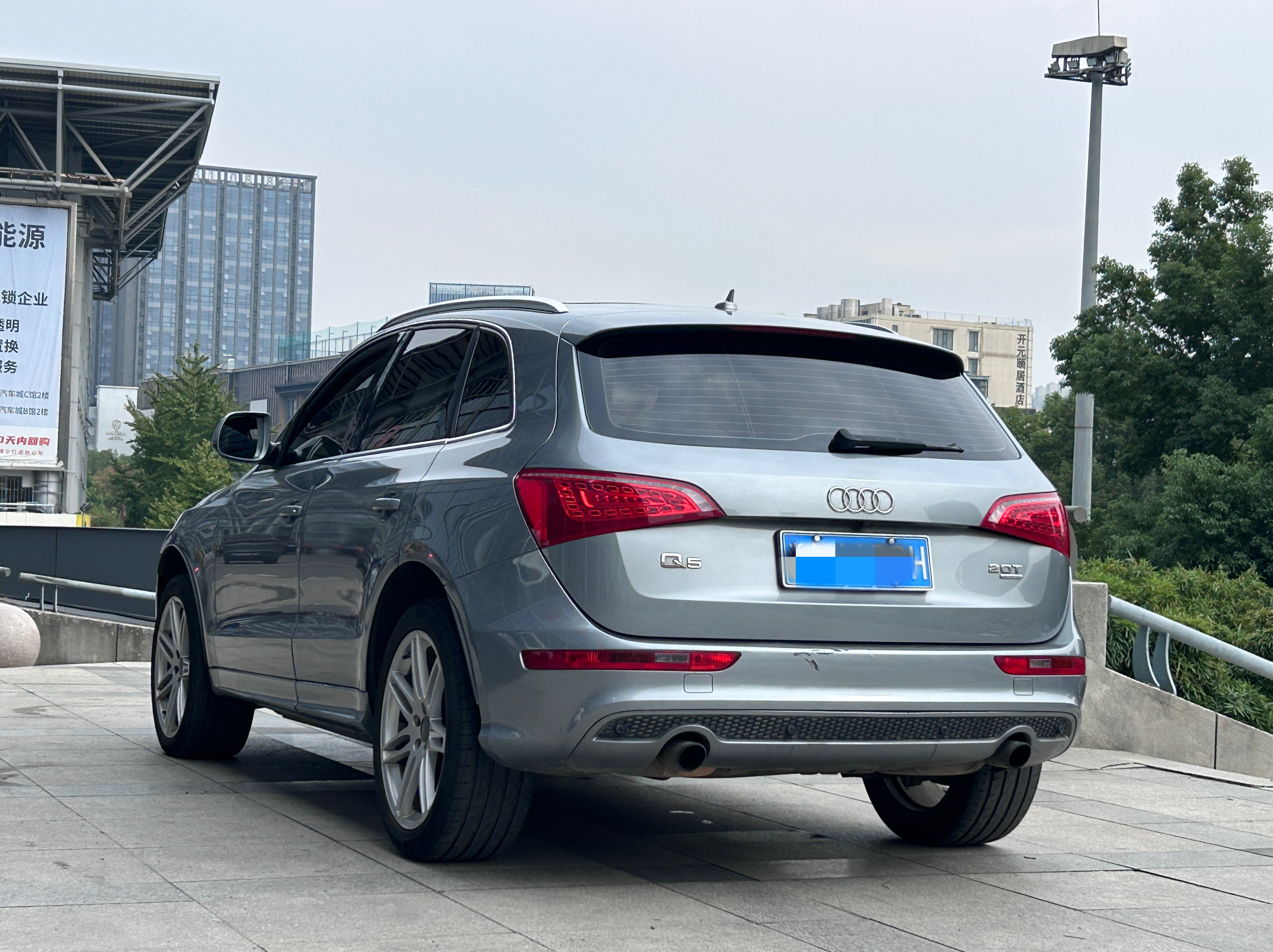 Audi Q5 (Imported) 2010 #5 Audi Q5 (Imported) 2010 car image #5