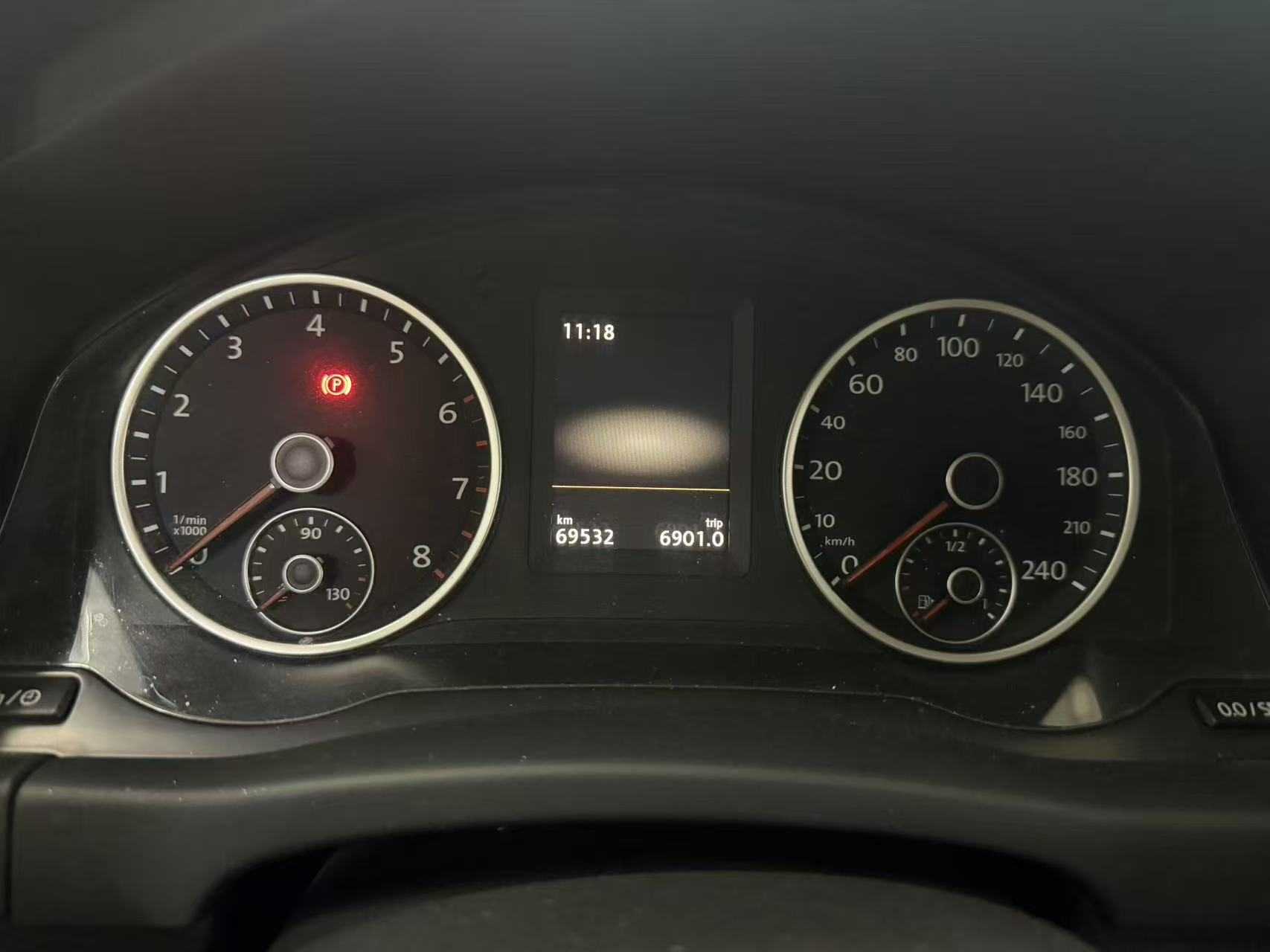 Volkswagen Tiguan 2016 car image #5