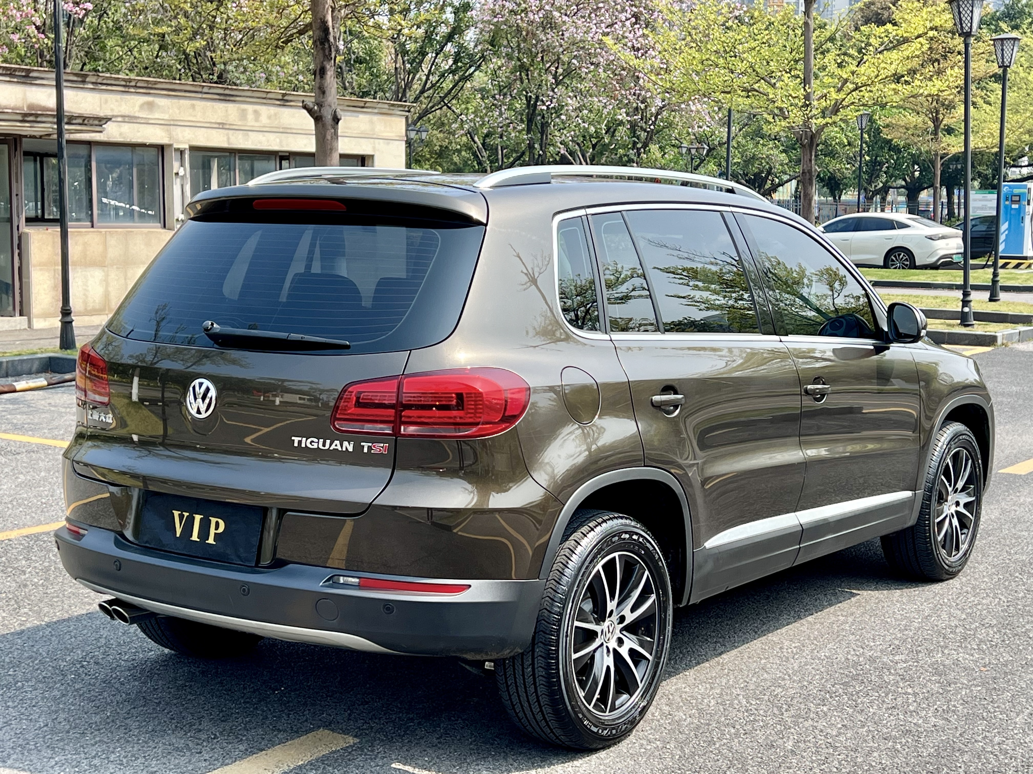 Volkswagen Tiguan 2015 car image #5