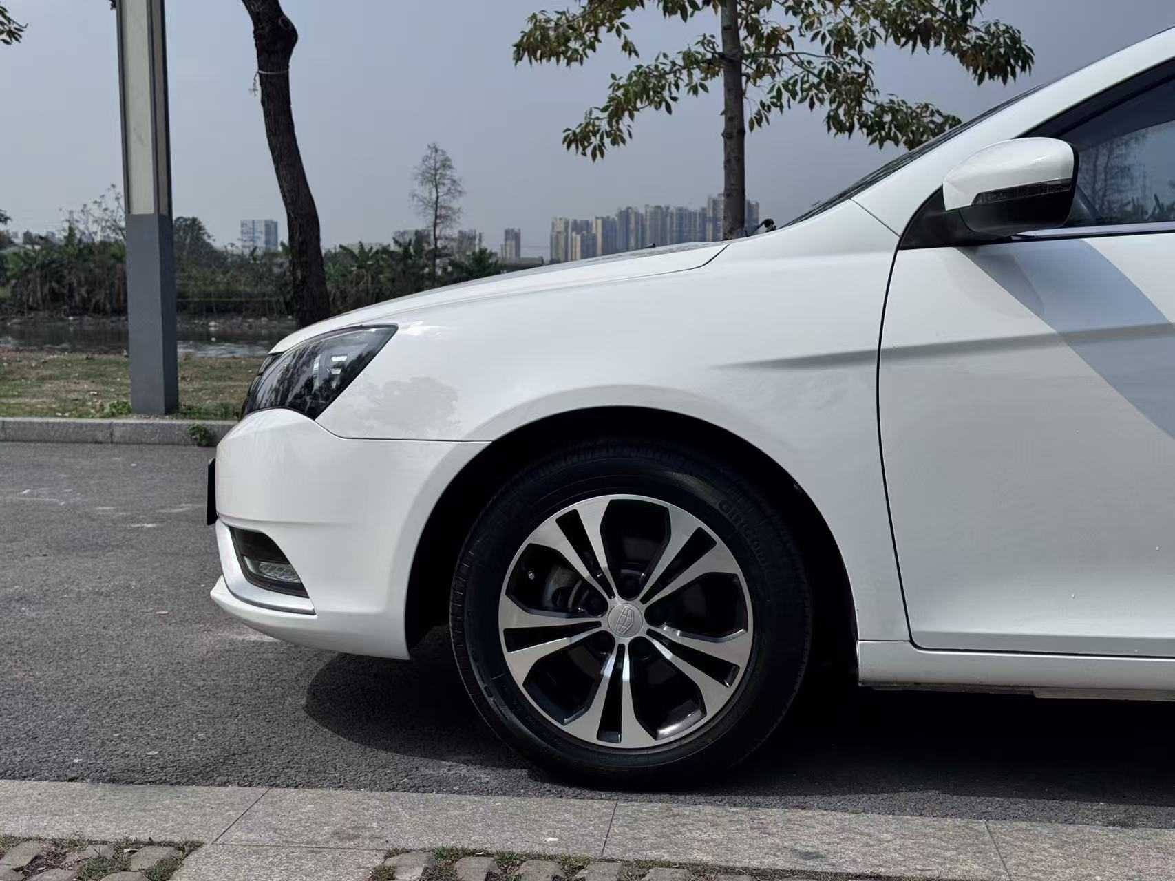 Emgrand 2015 #5 Emgrand 2015 car image #5