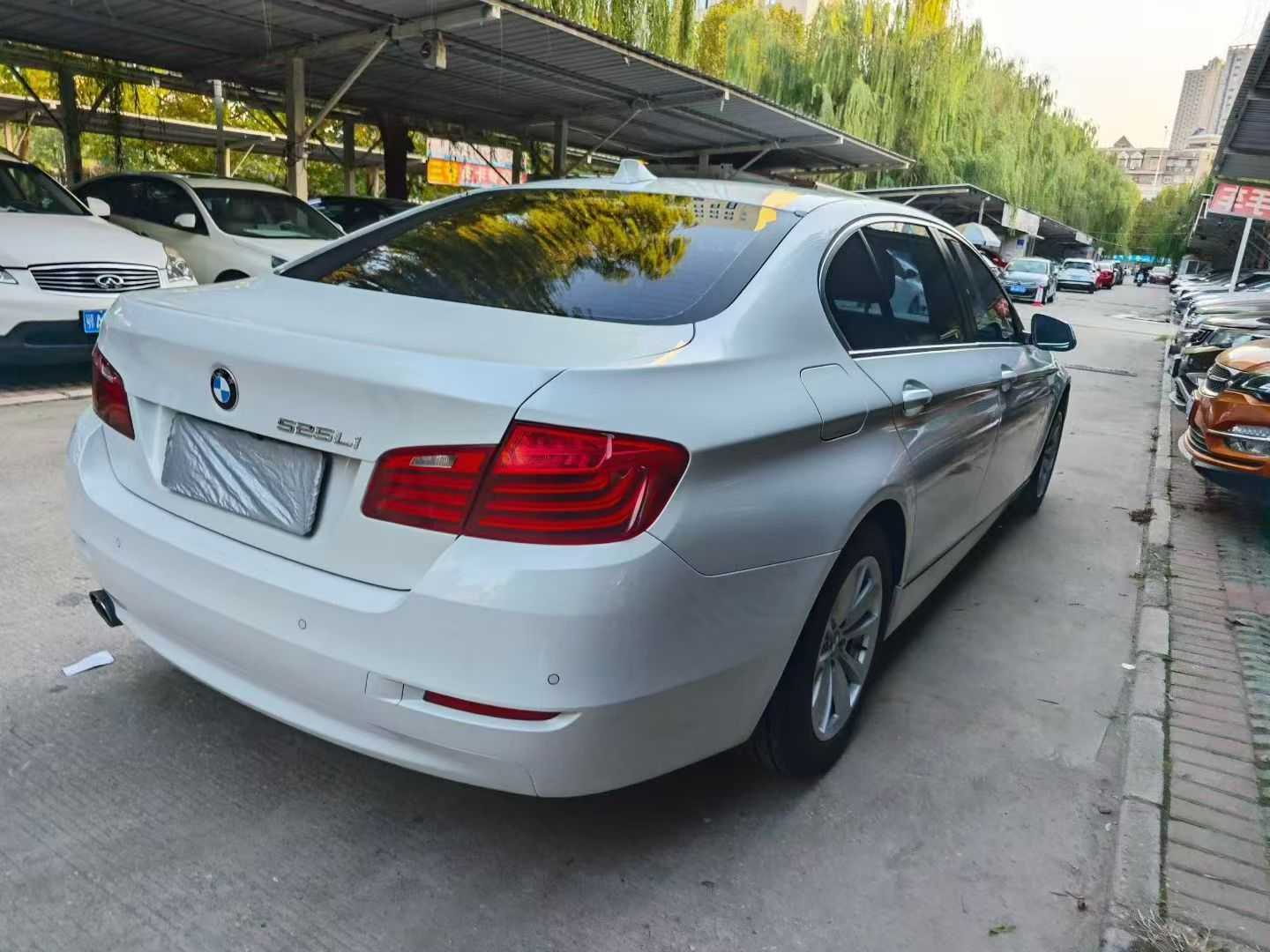 BMW 5 Series 2016 #5 BMW 5 Series 2016 car image #5