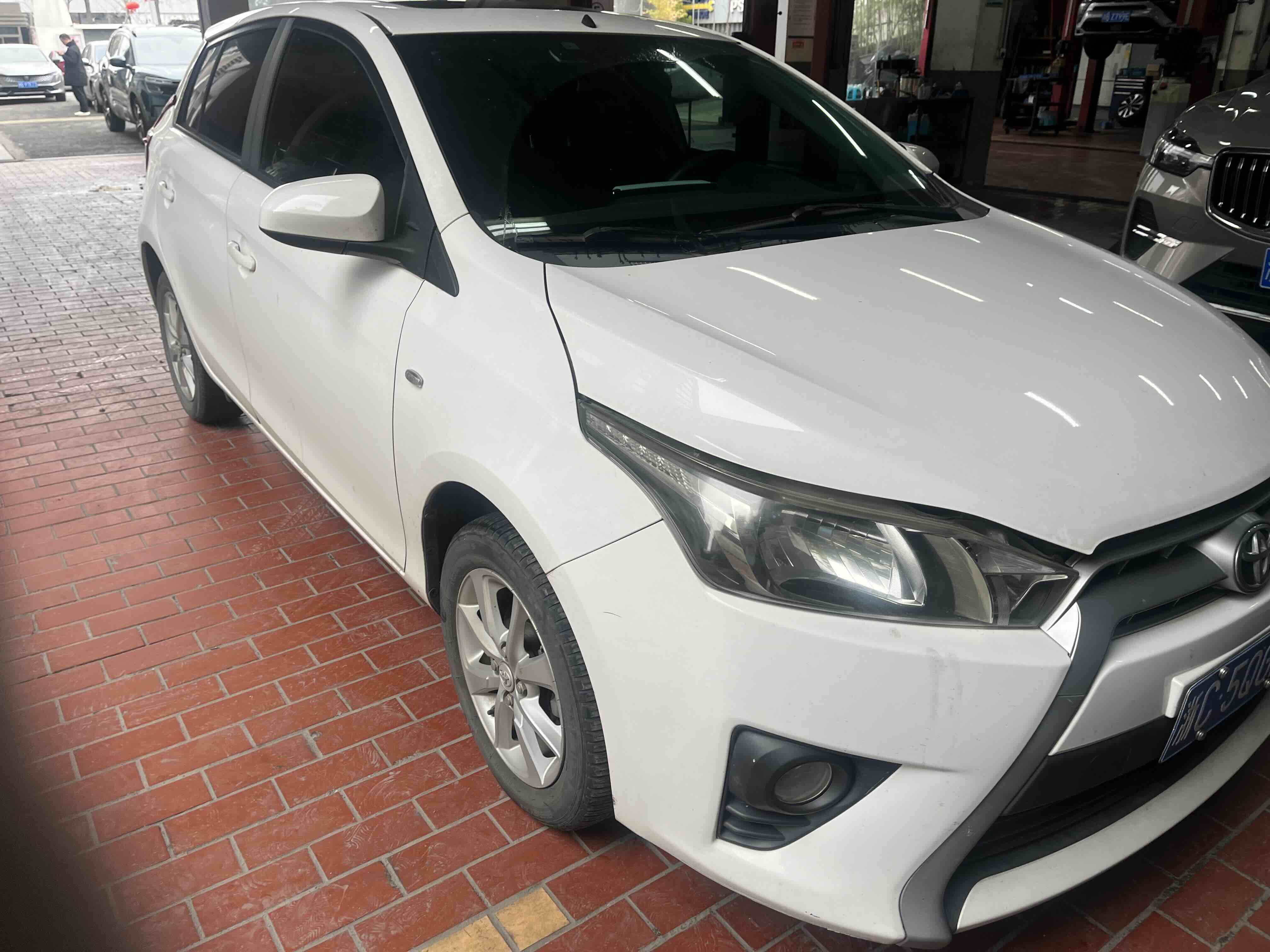 Yaris L Zhixuan 2014 #5 Yaris L Zhixuan 2014 car image #5