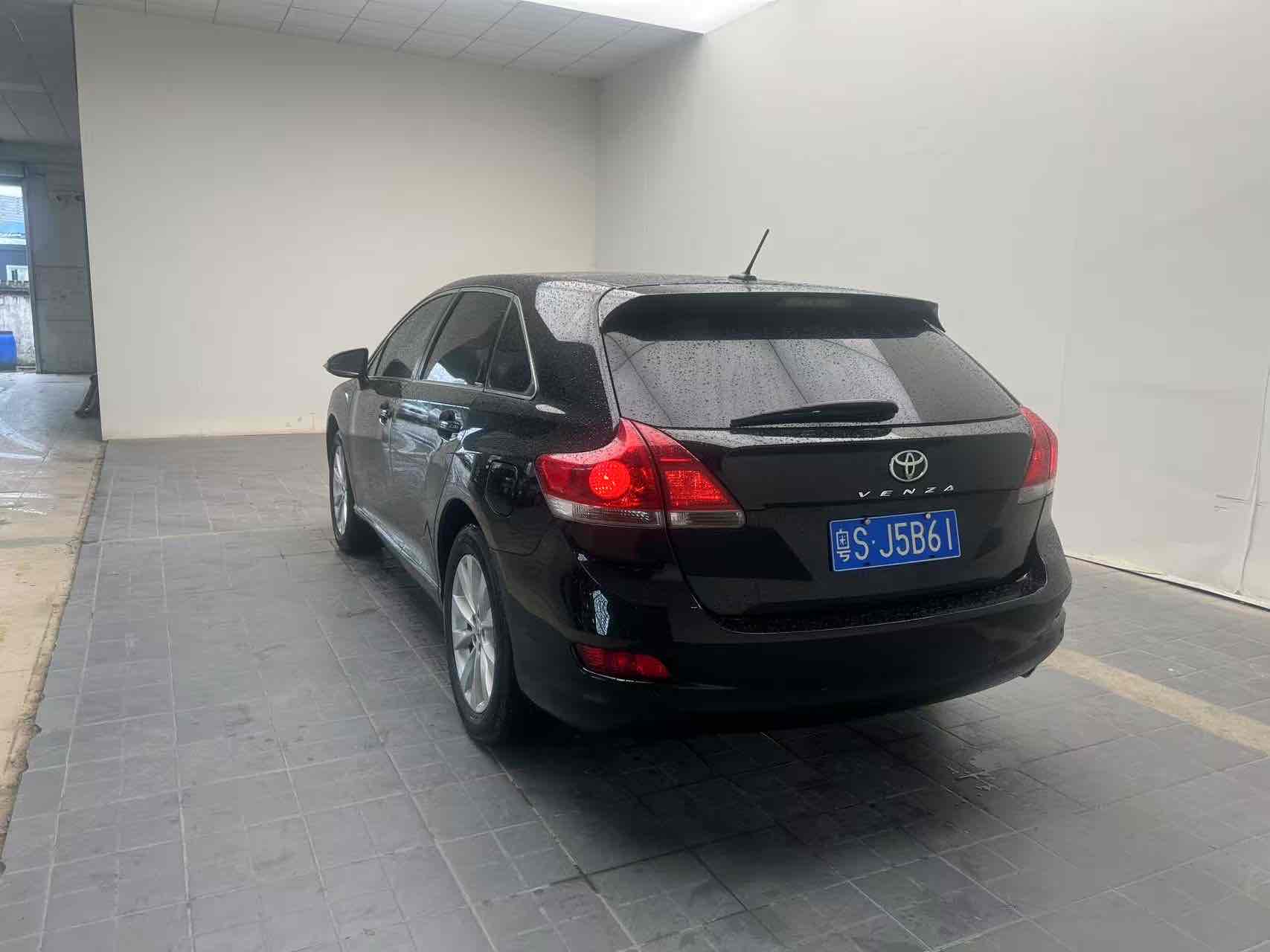 Toyota 2013 #5 Toyota 2013 car image #5