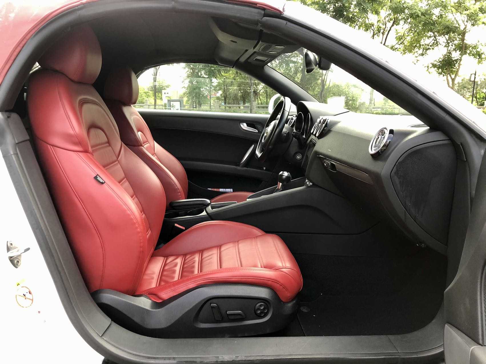 Audi TT 2014 car image #5