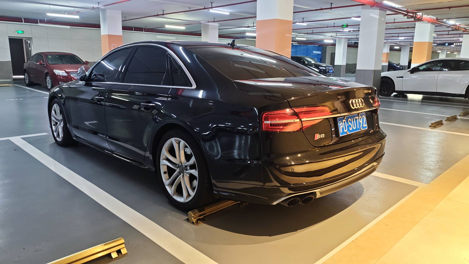 Audi S8 2015 #5 Audi S8 2015 car image #5