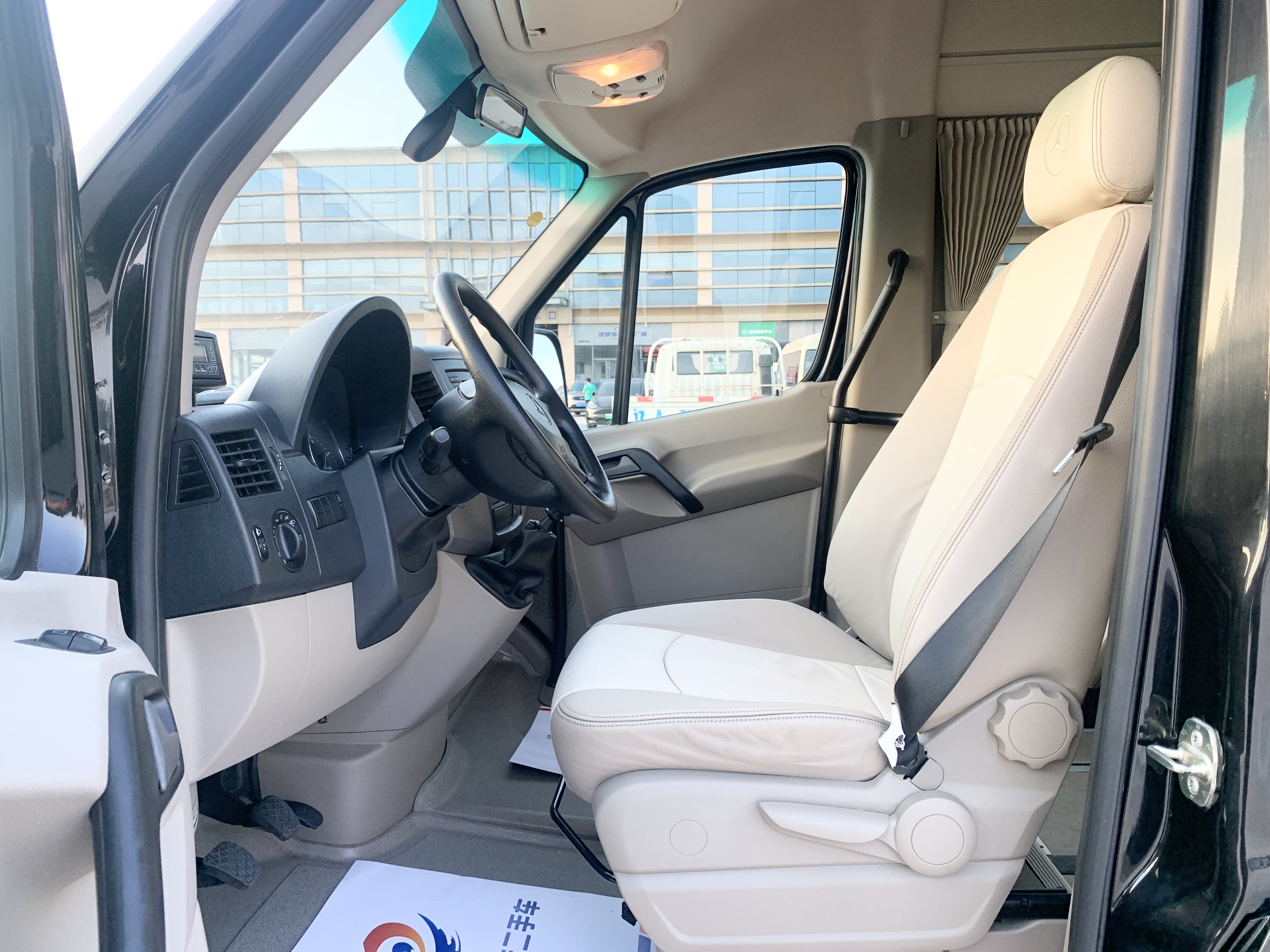 Mercedes-Benz Sprinter 2015 #5 Mercedes-Benz Sprinter 2015 car image #5