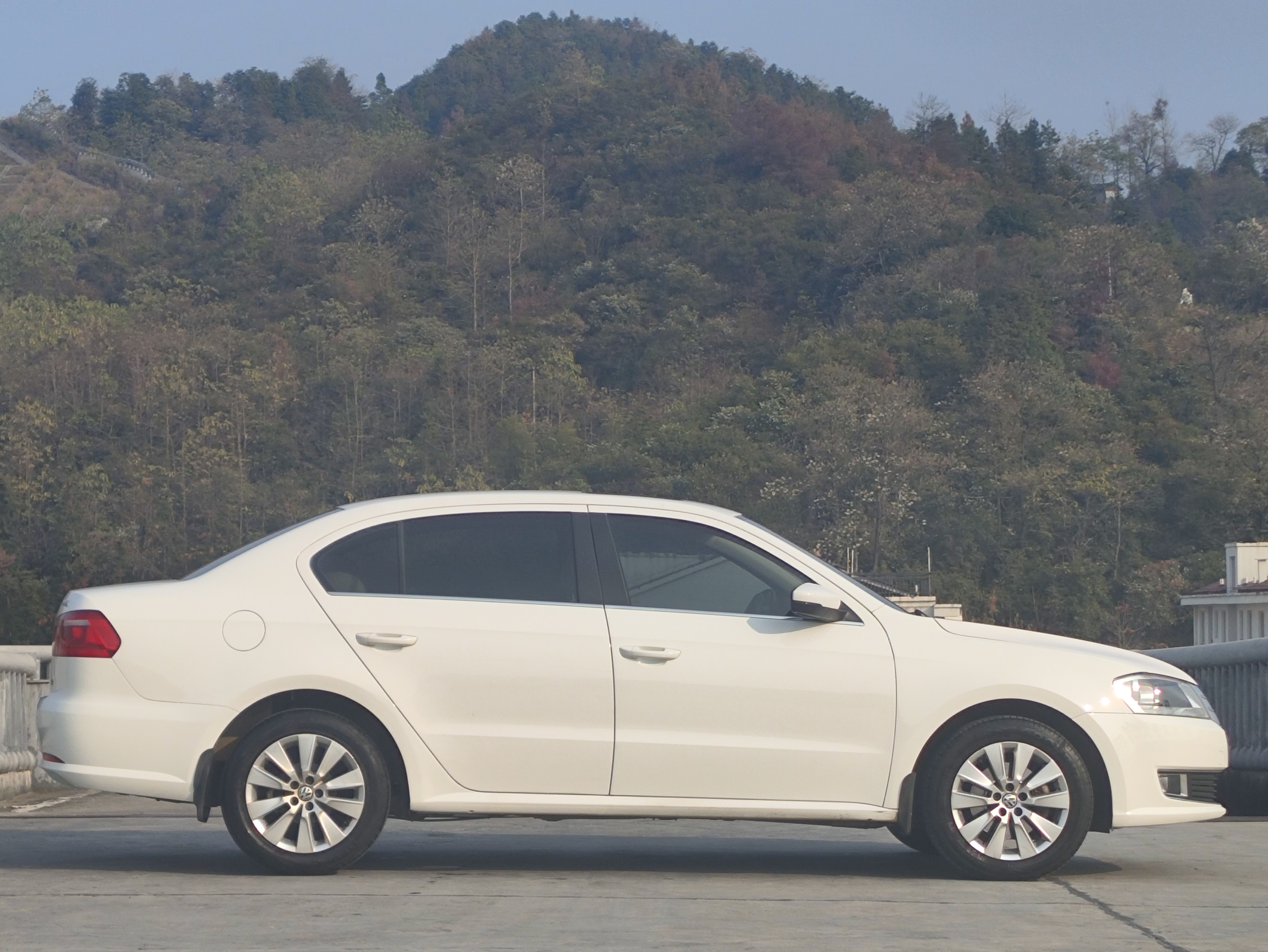 Volkswagen Lavida 2014 car image #5