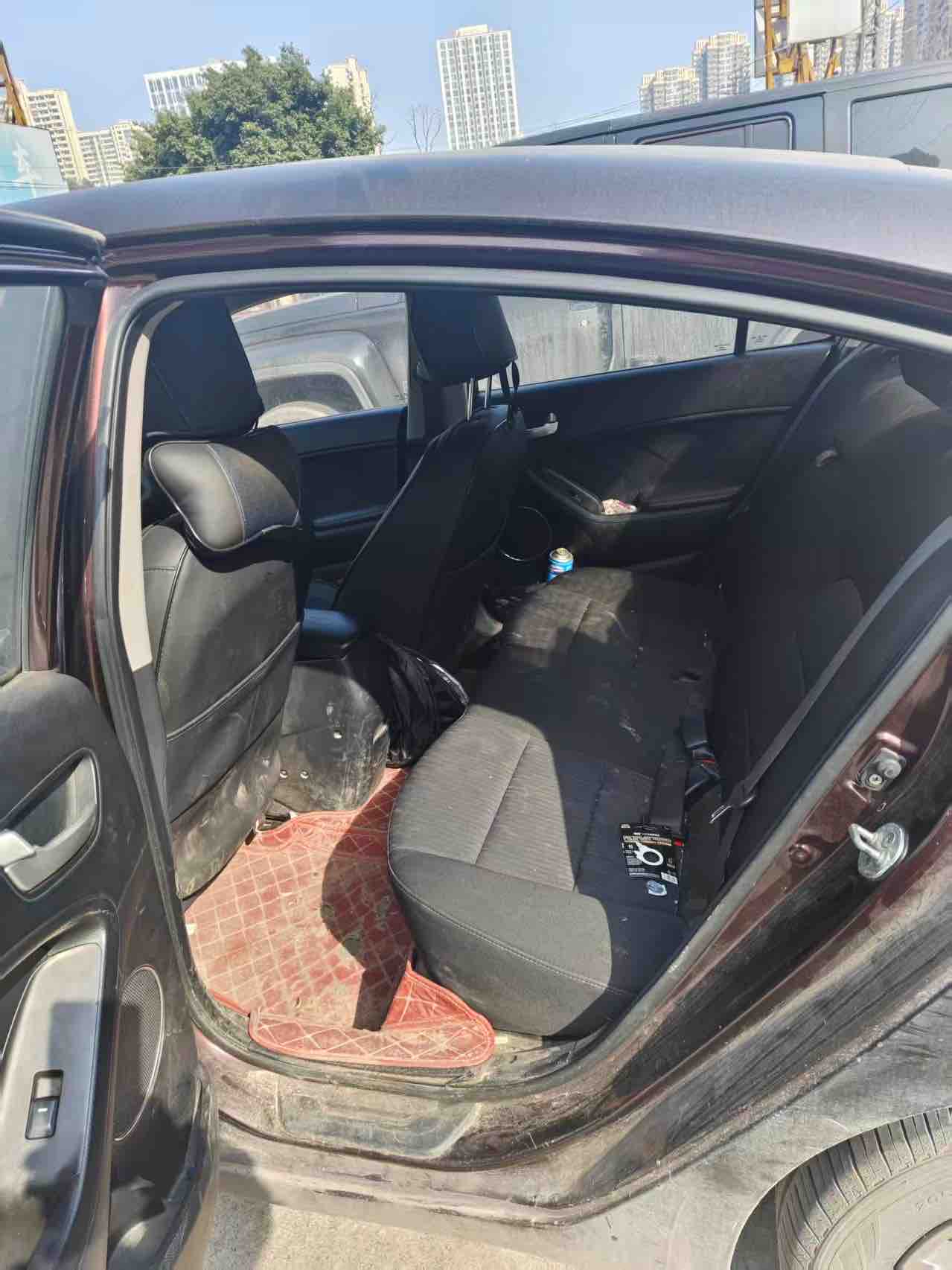 Kia K3 2014 car image #5