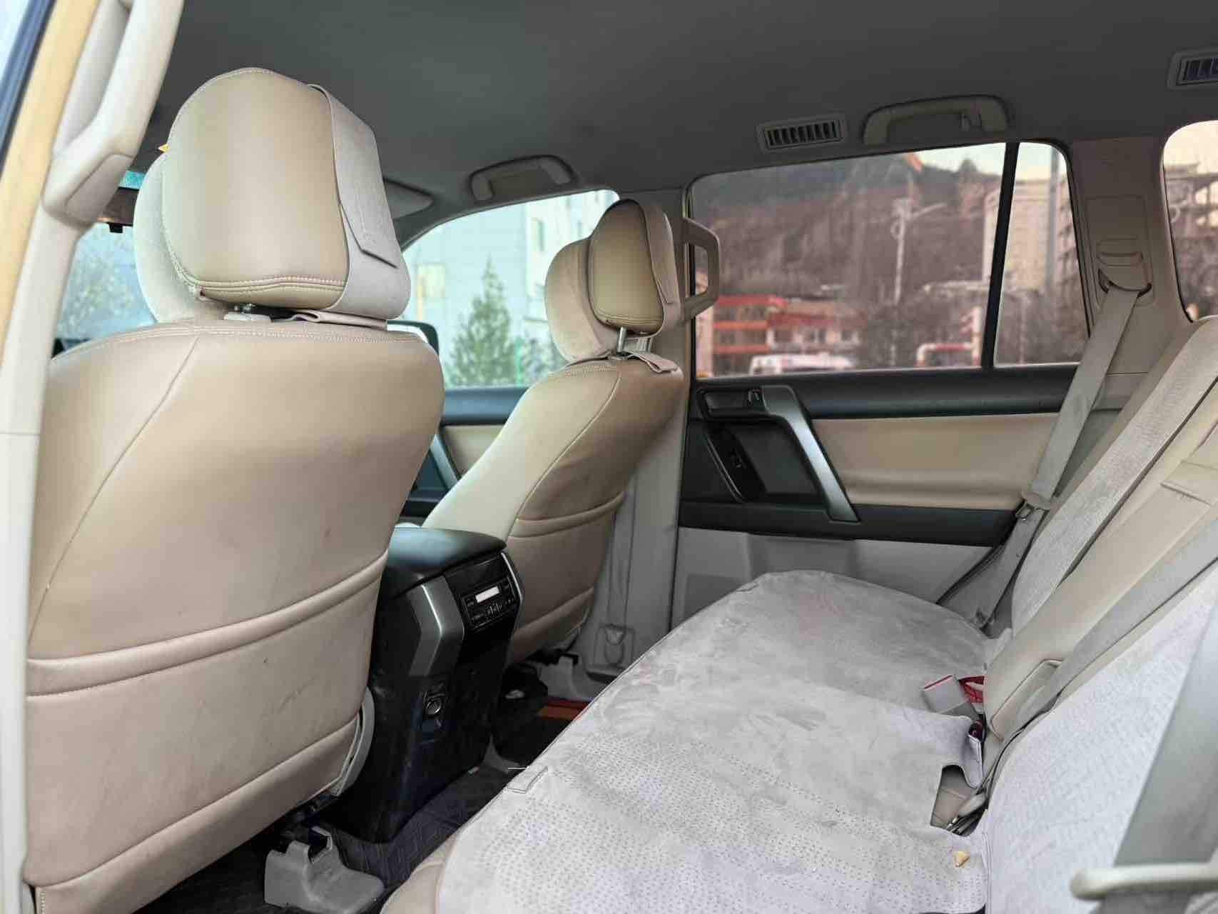 Toyota Prado (Imported) 2011 car image #5