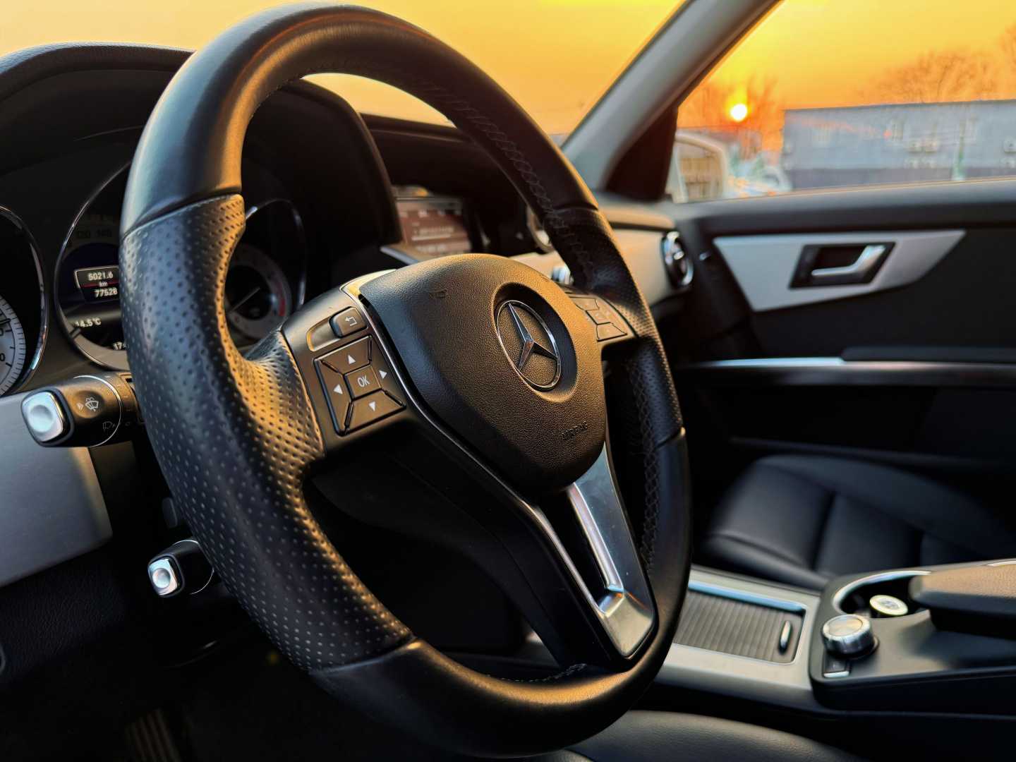 Mercedes-Benz GLK Class 2013 car image #5