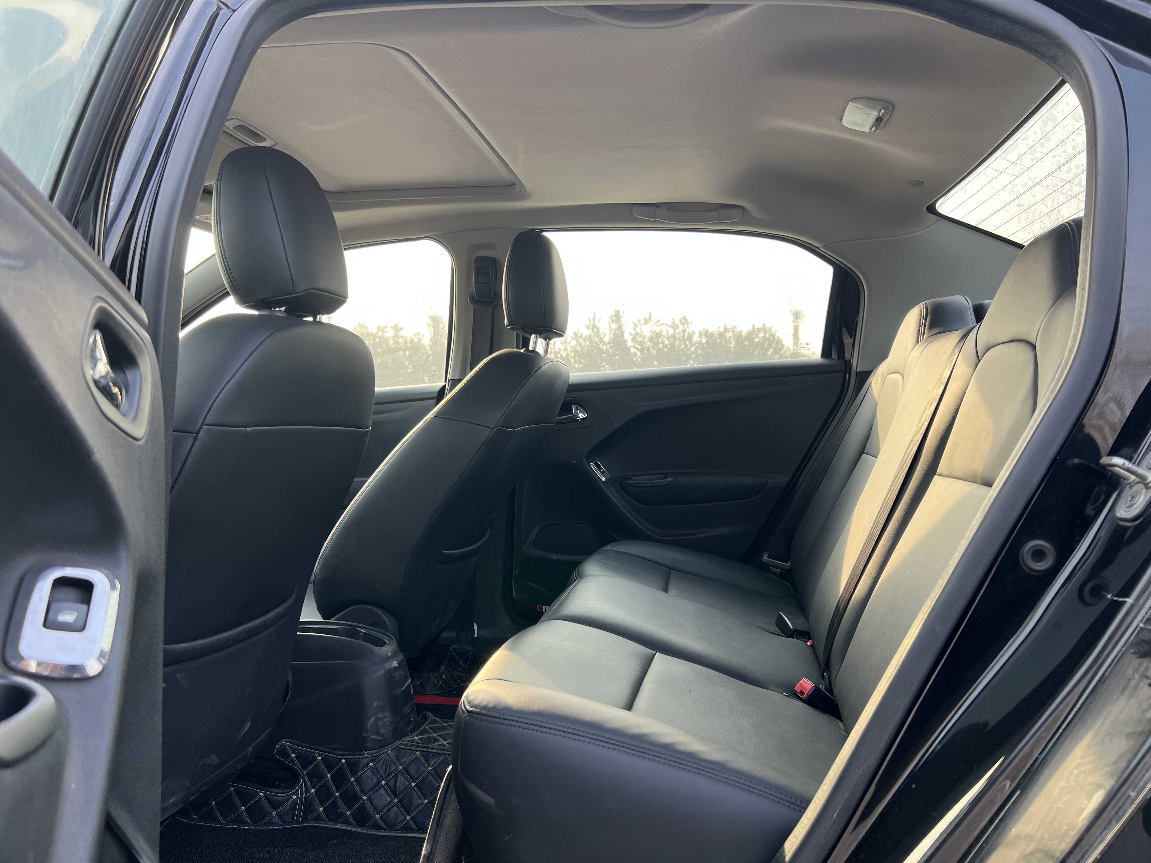 Citroen C-Elysée 2014 #5 Citroen C-Elysée 2014 immagine di auto #5